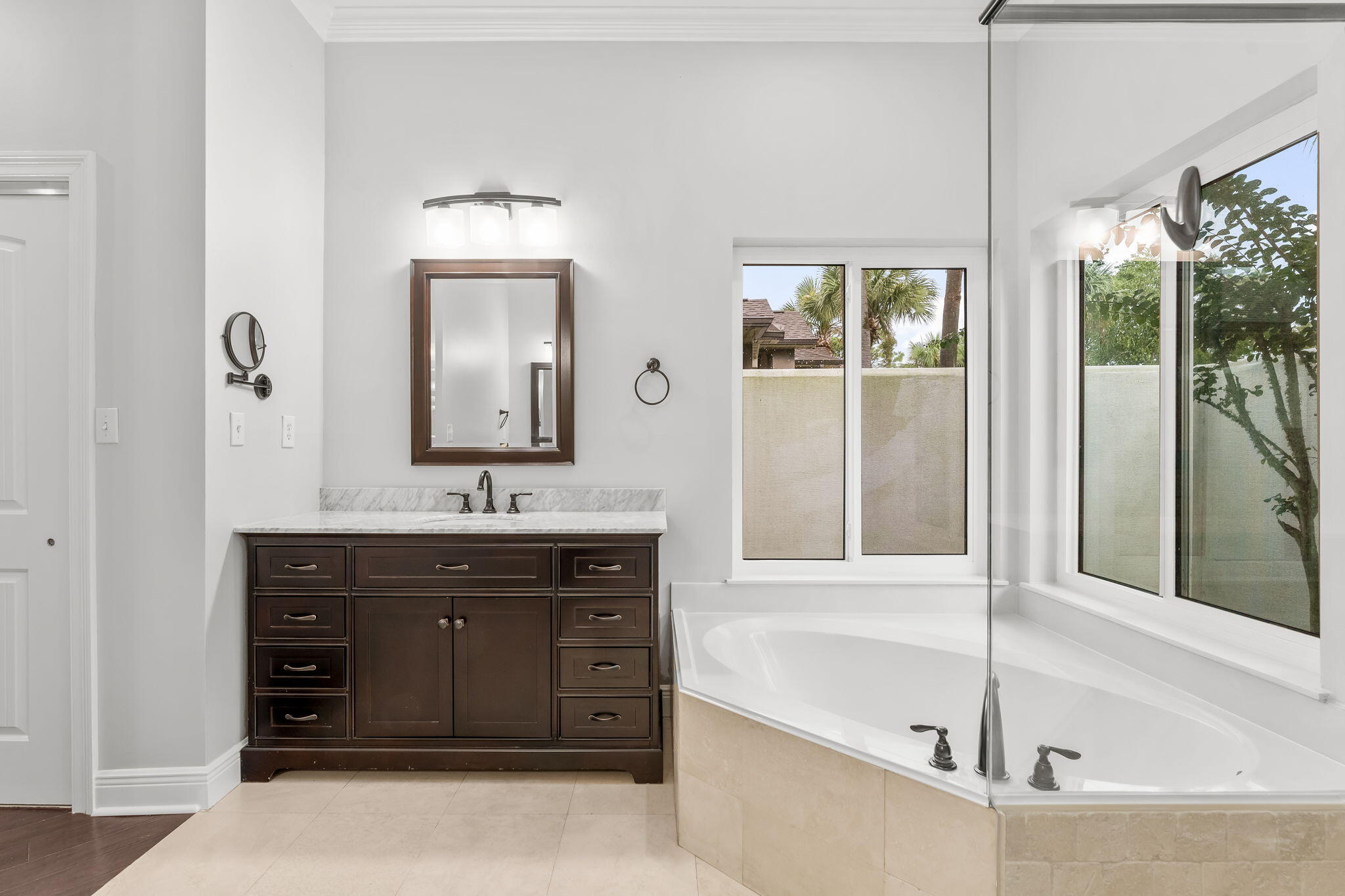 EMERALD BAY  BAYWINDS GOLF EST PH 2 - Residential