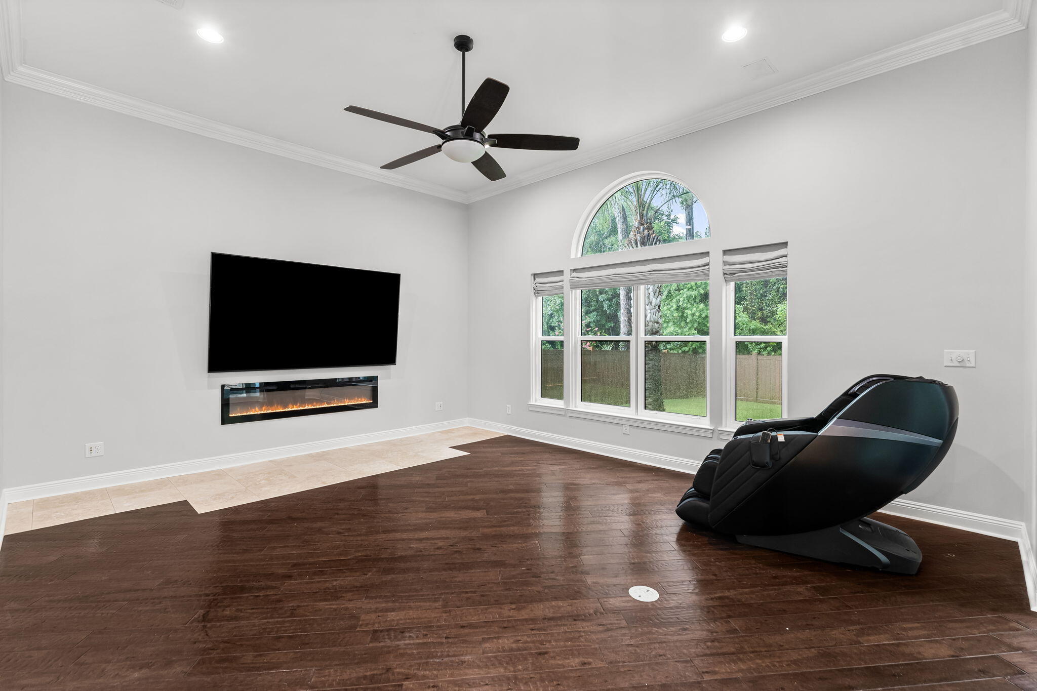EMERALD BAY  BAYWINDS GOLF EST PH 2 - Residential