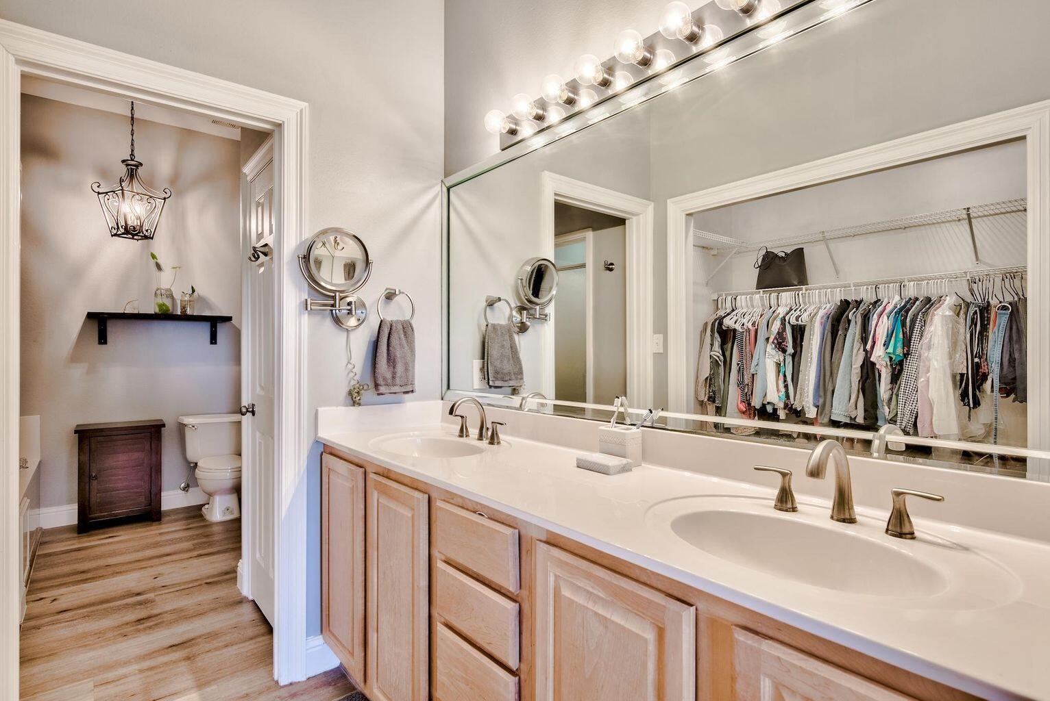 PLAZA THE - Residential Lease