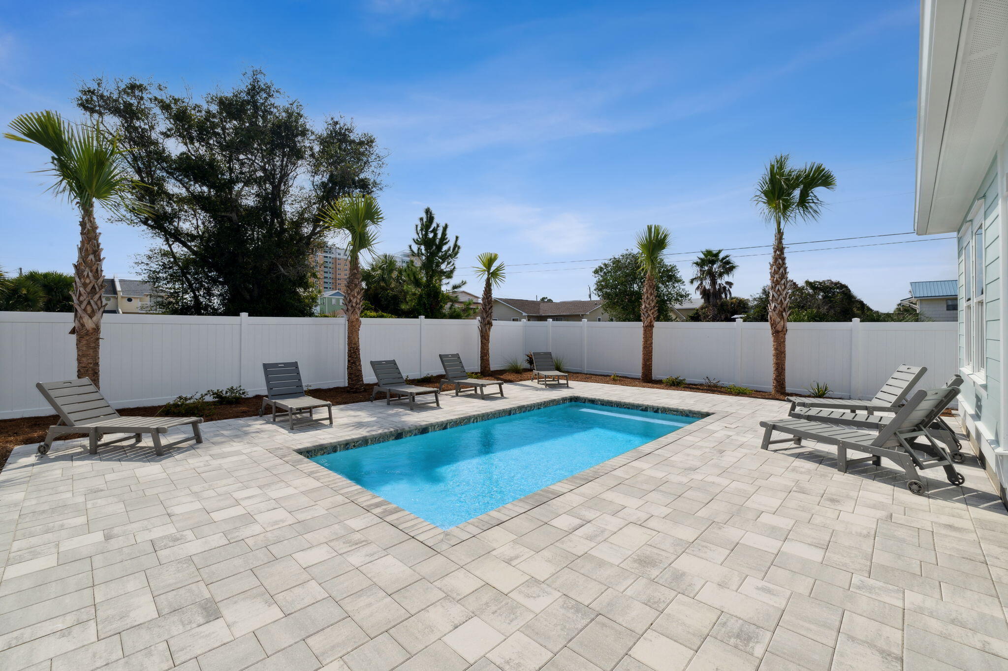 HOLIDAY BEACH UNIT 14 - Residential