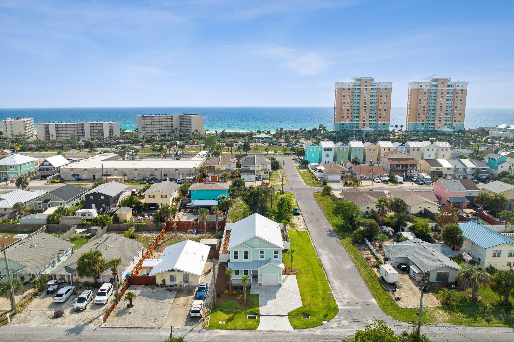 HOLIDAY BEACH UNIT 14 - Residential