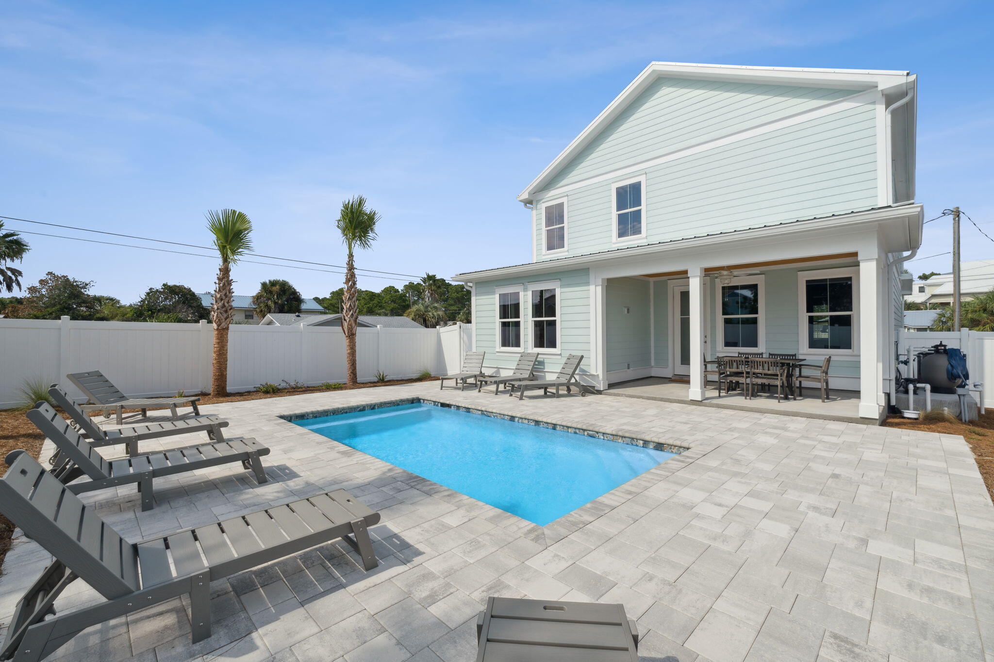 HOLIDAY BEACH UNIT 14 - Residential