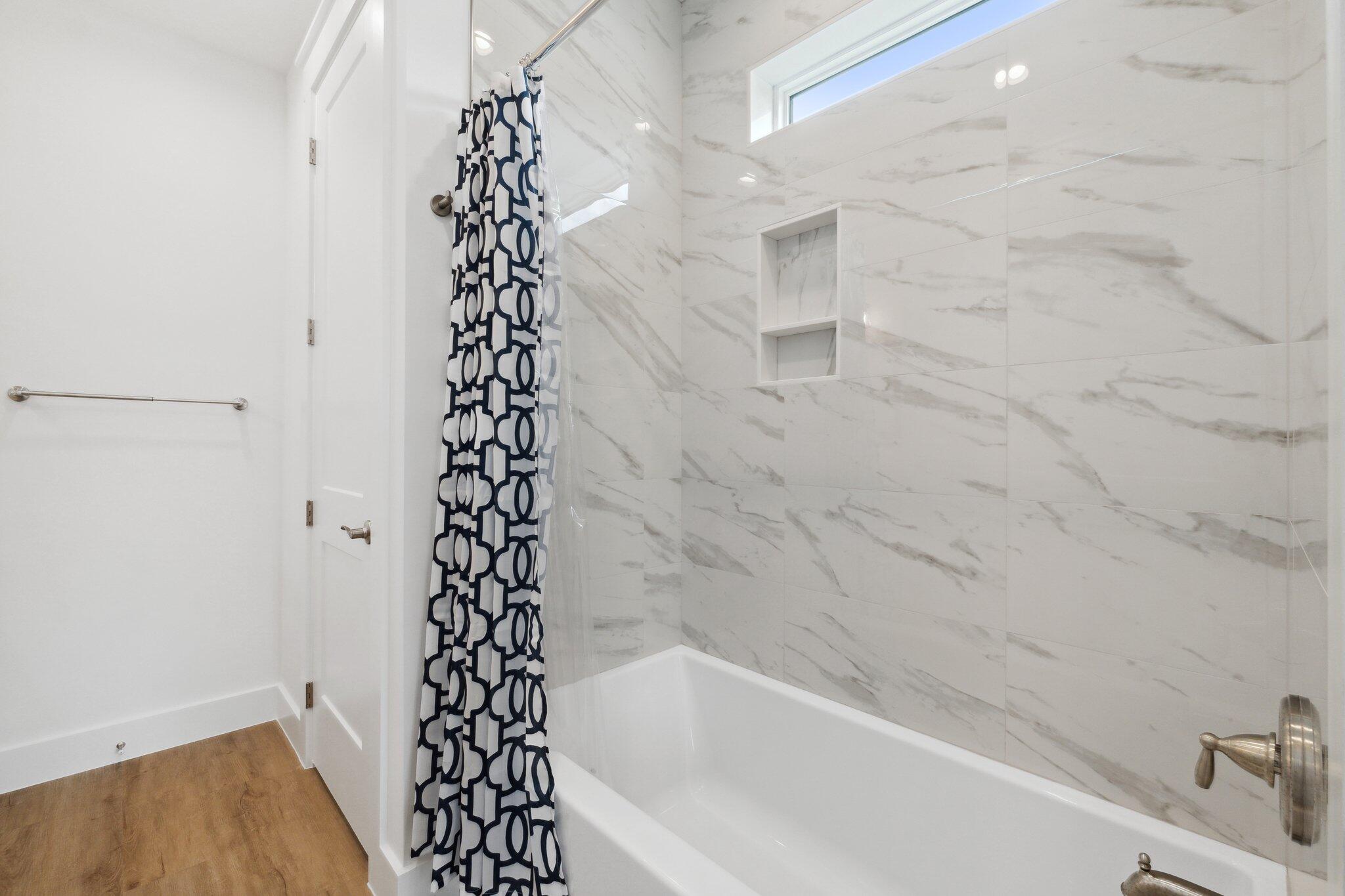 HOLIDAY BEACH UNIT 14 - Residential