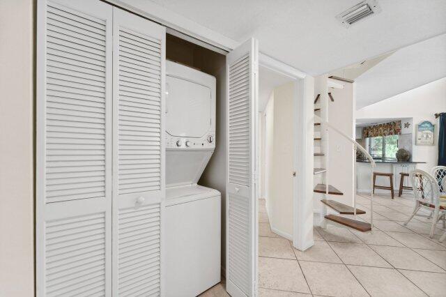 HIDDEN DUNES BEACH COTTAGES 1 - Residential