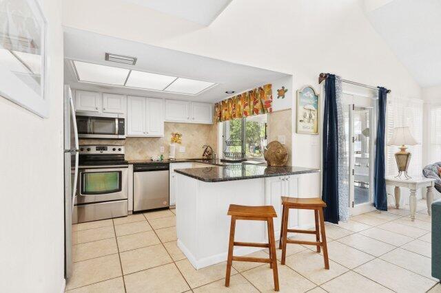 HIDDEN DUNES BEACH COTTAGES 1 - Residential