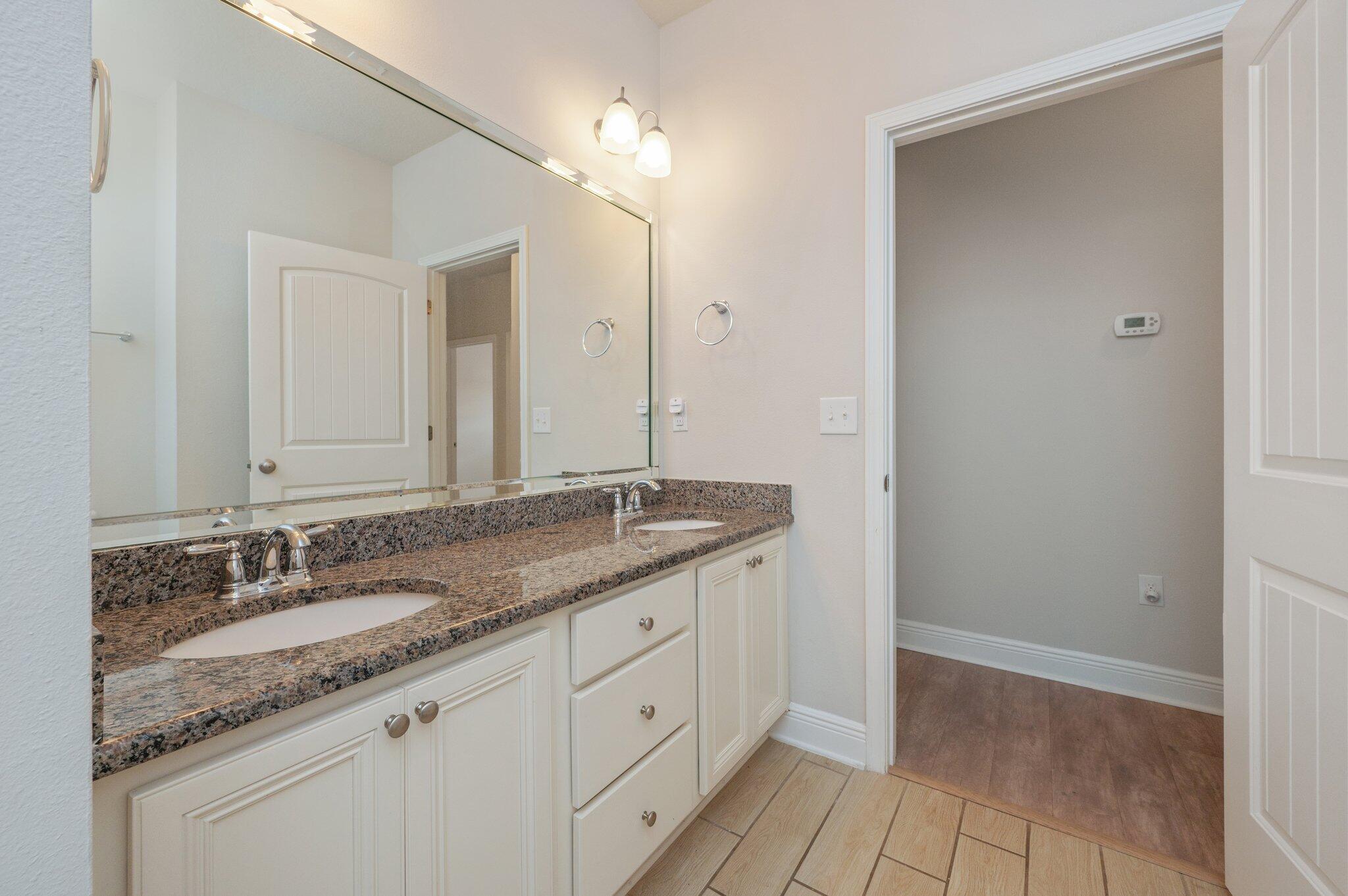 Redstone Commons - Residential