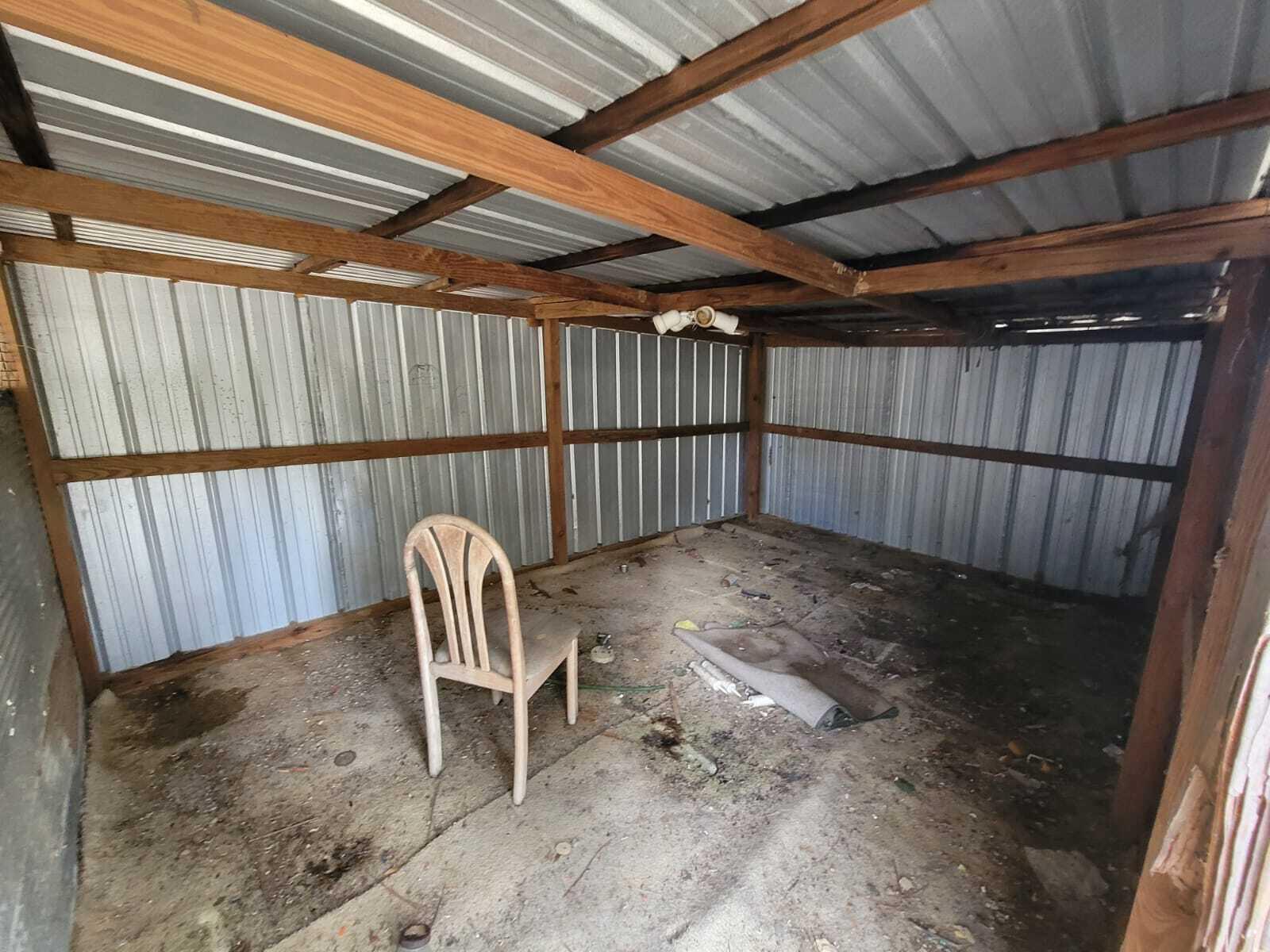 METES & BOUNDS - Land