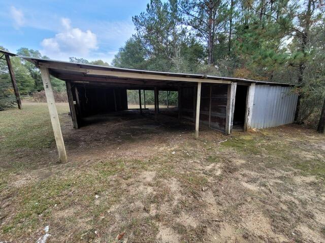 METES & BOUNDS - Land