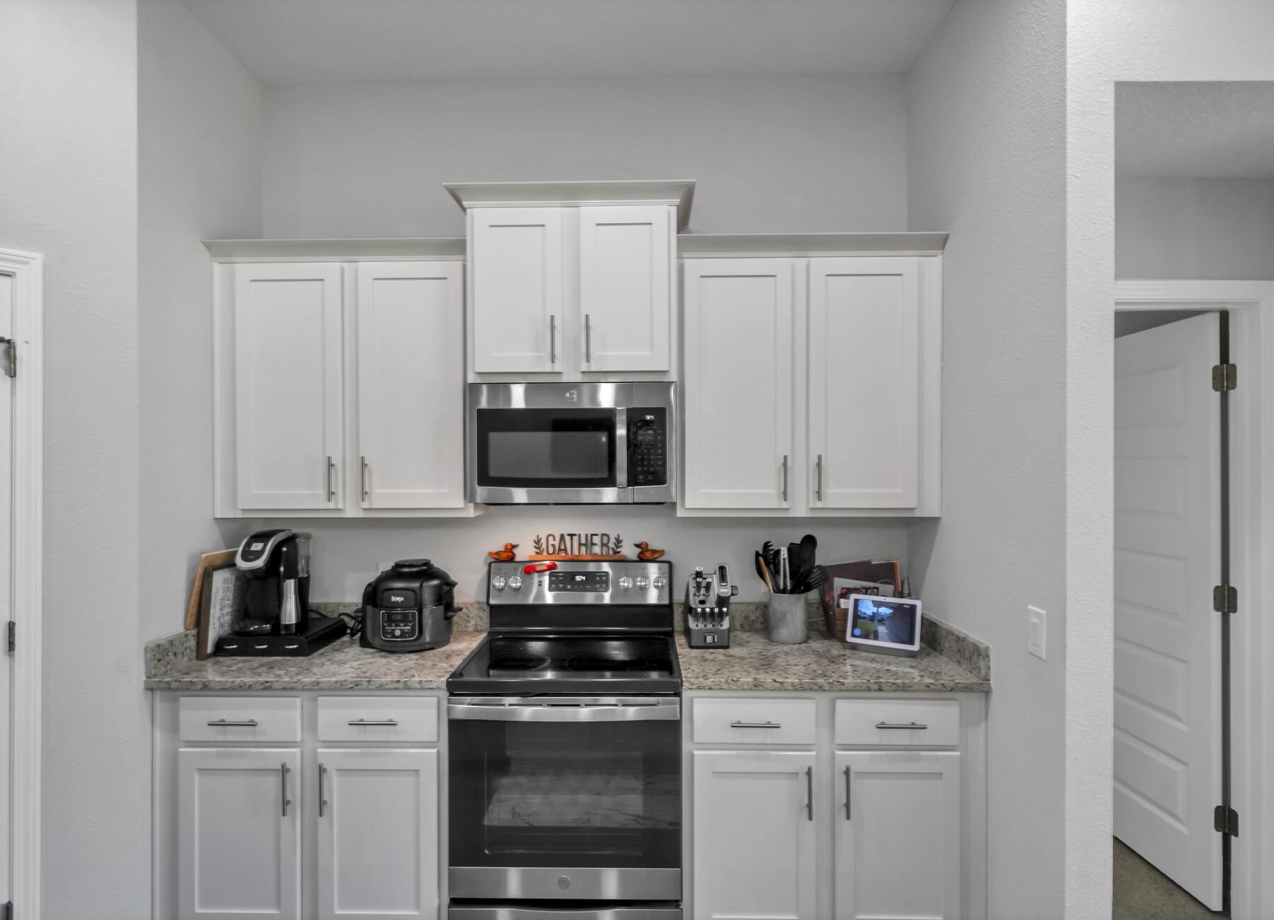 NO RECORDED SUBDIVISION - Residential Lease