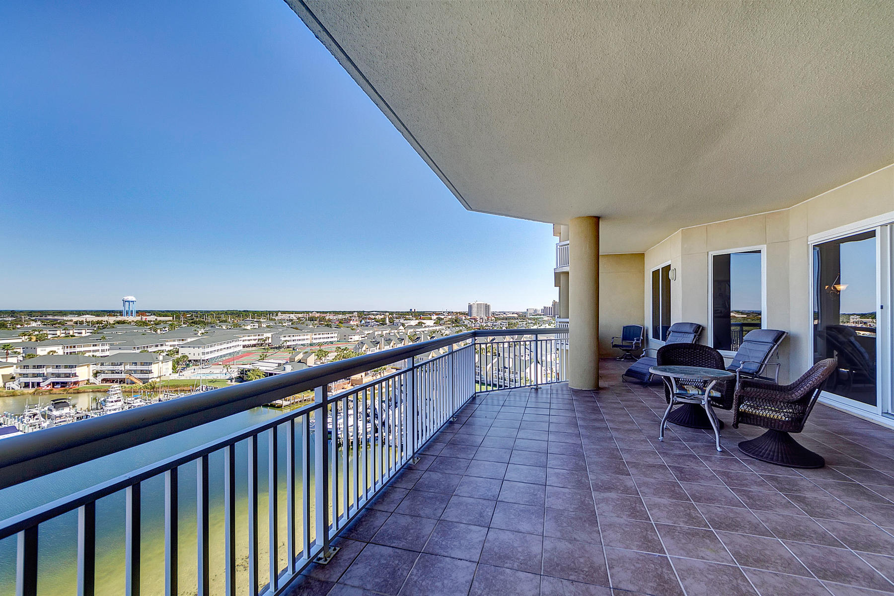 HARBOR LANDING - Residential