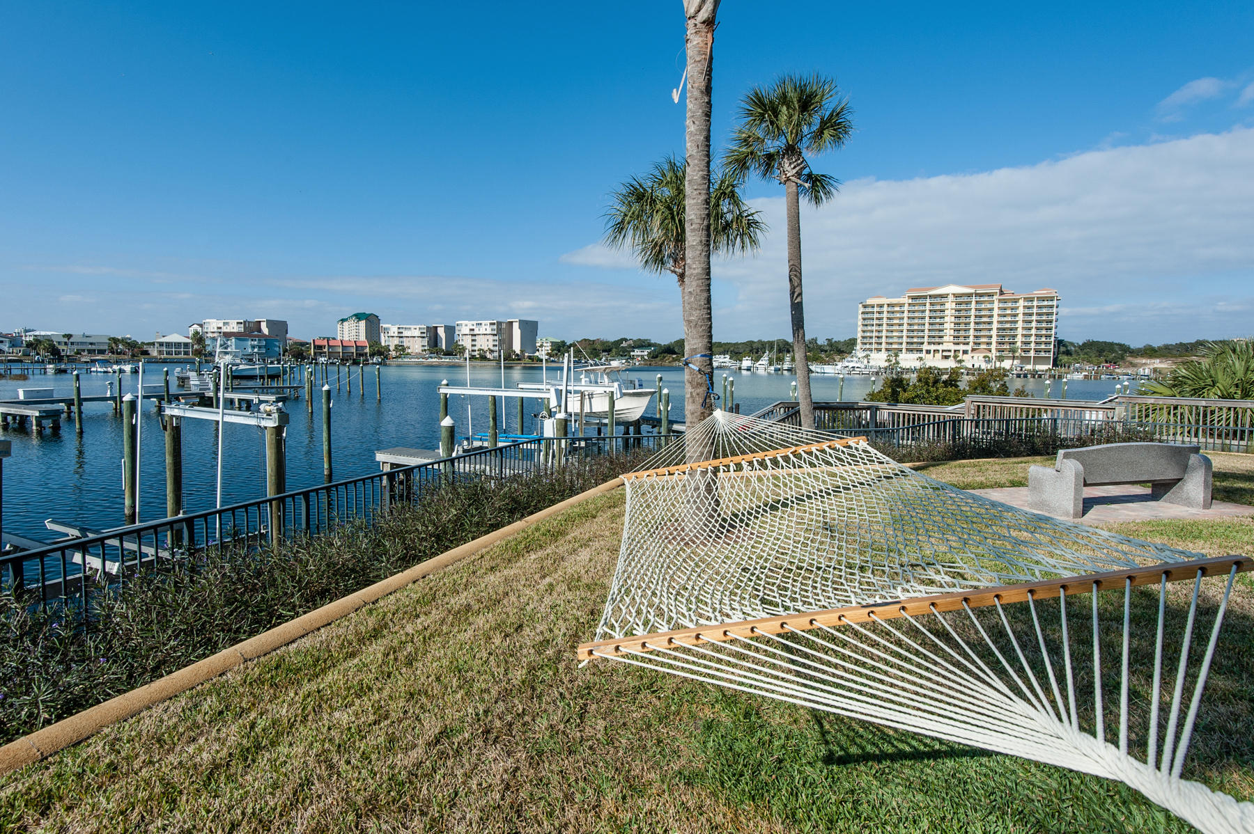 HARBOR LANDING - Residential