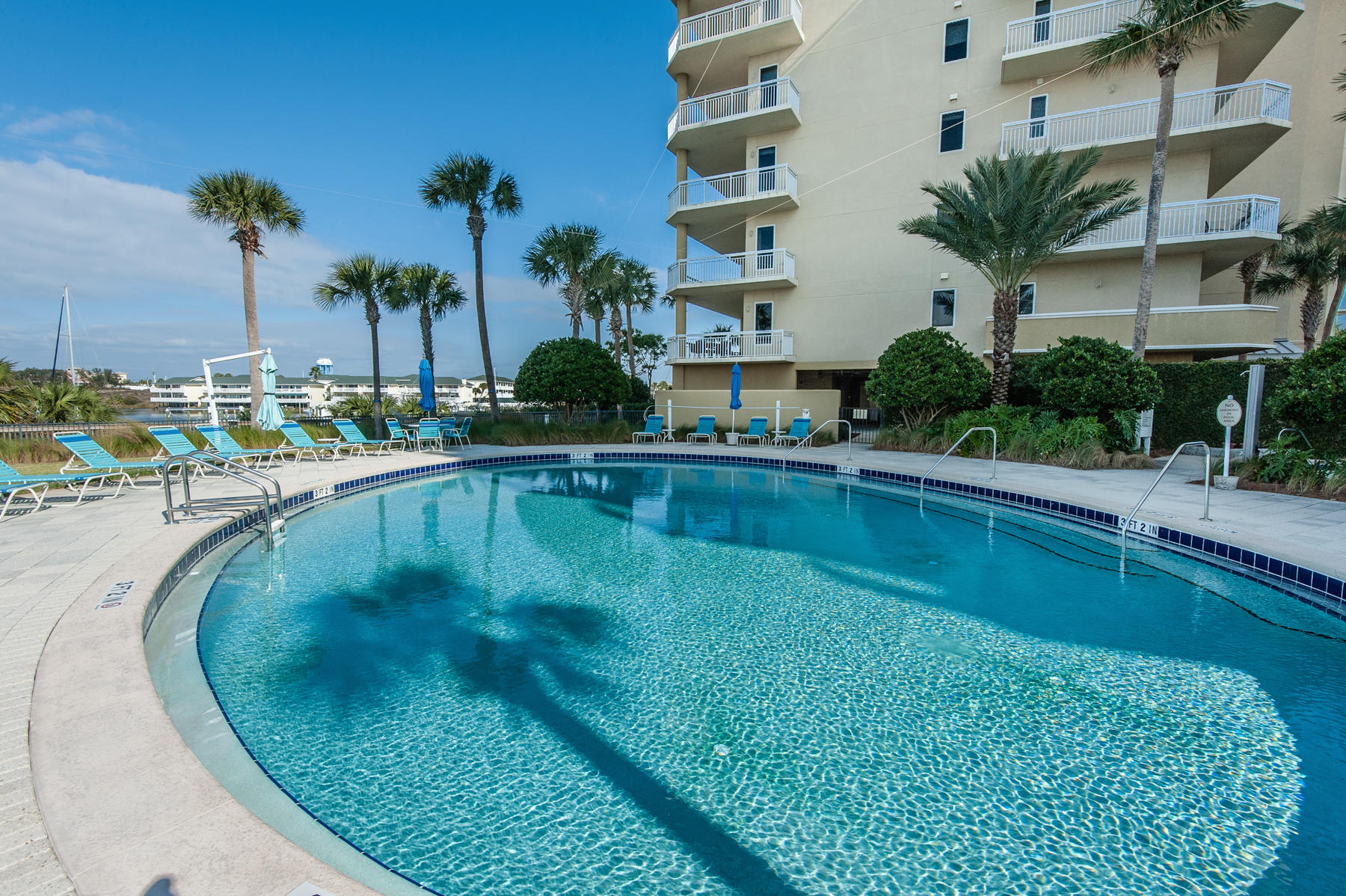 HARBOR LANDING - Residential