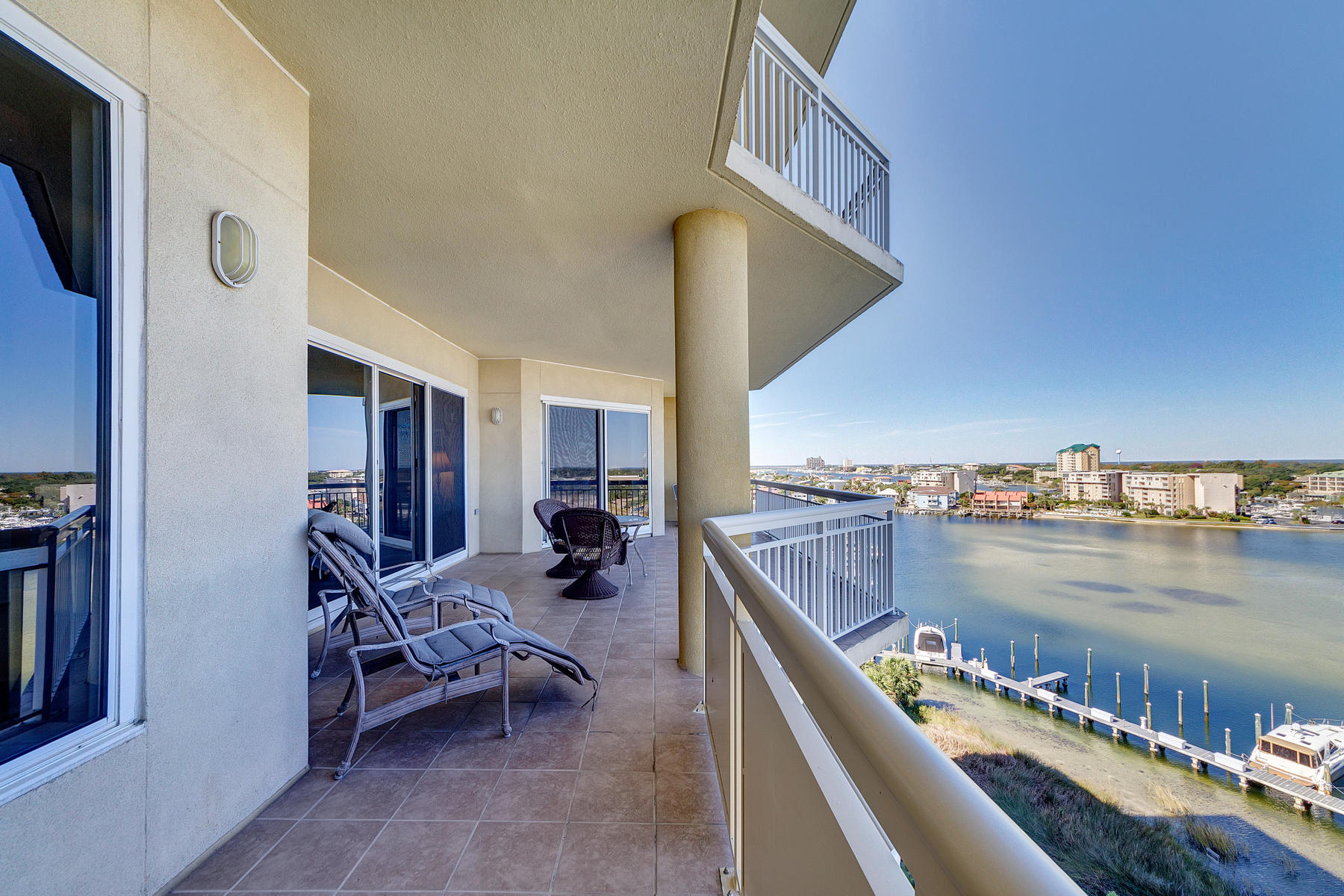 HARBOR LANDING - Residential