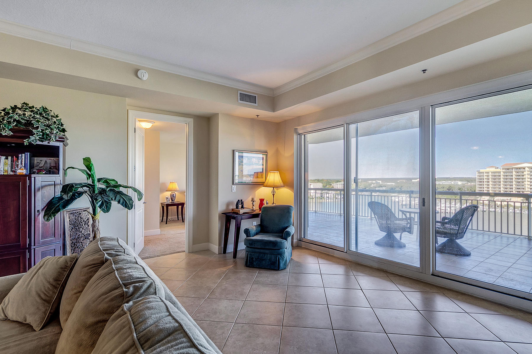 HARBOR LANDING - Residential