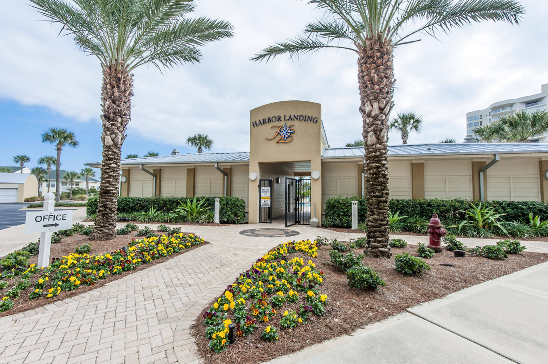 HARBOR LANDING - Residential