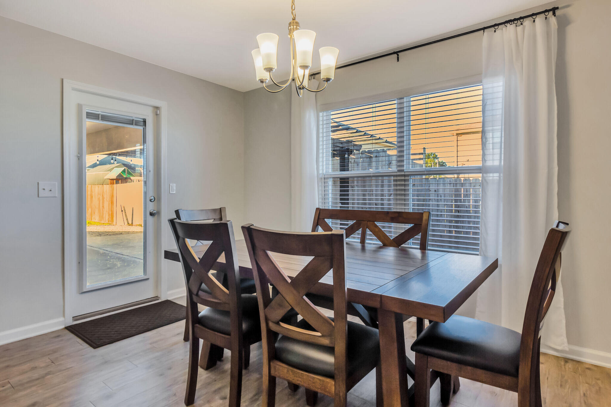 PATRIDGE HILLS - Residential Lease