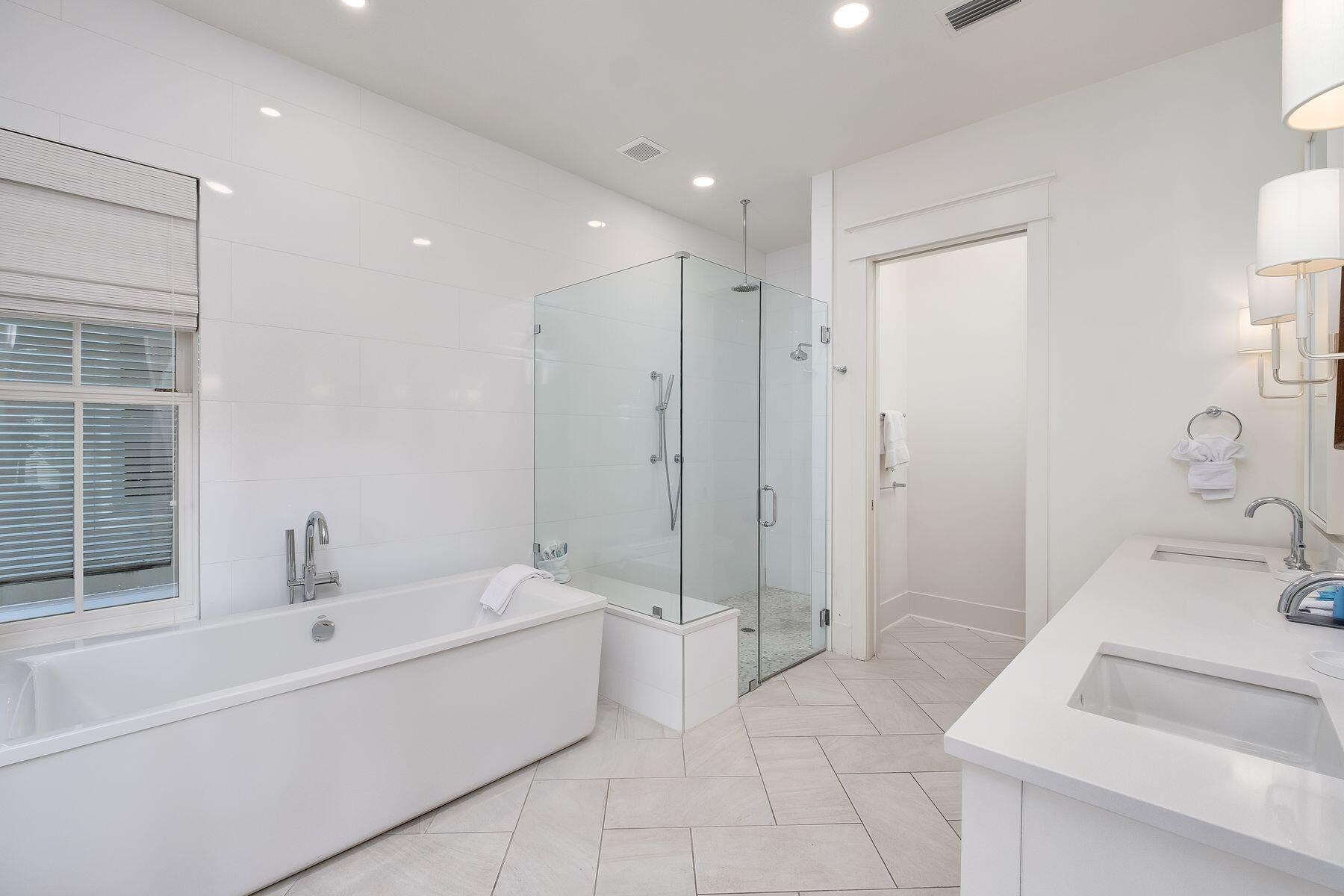 GRAYTON BEACH - Residential