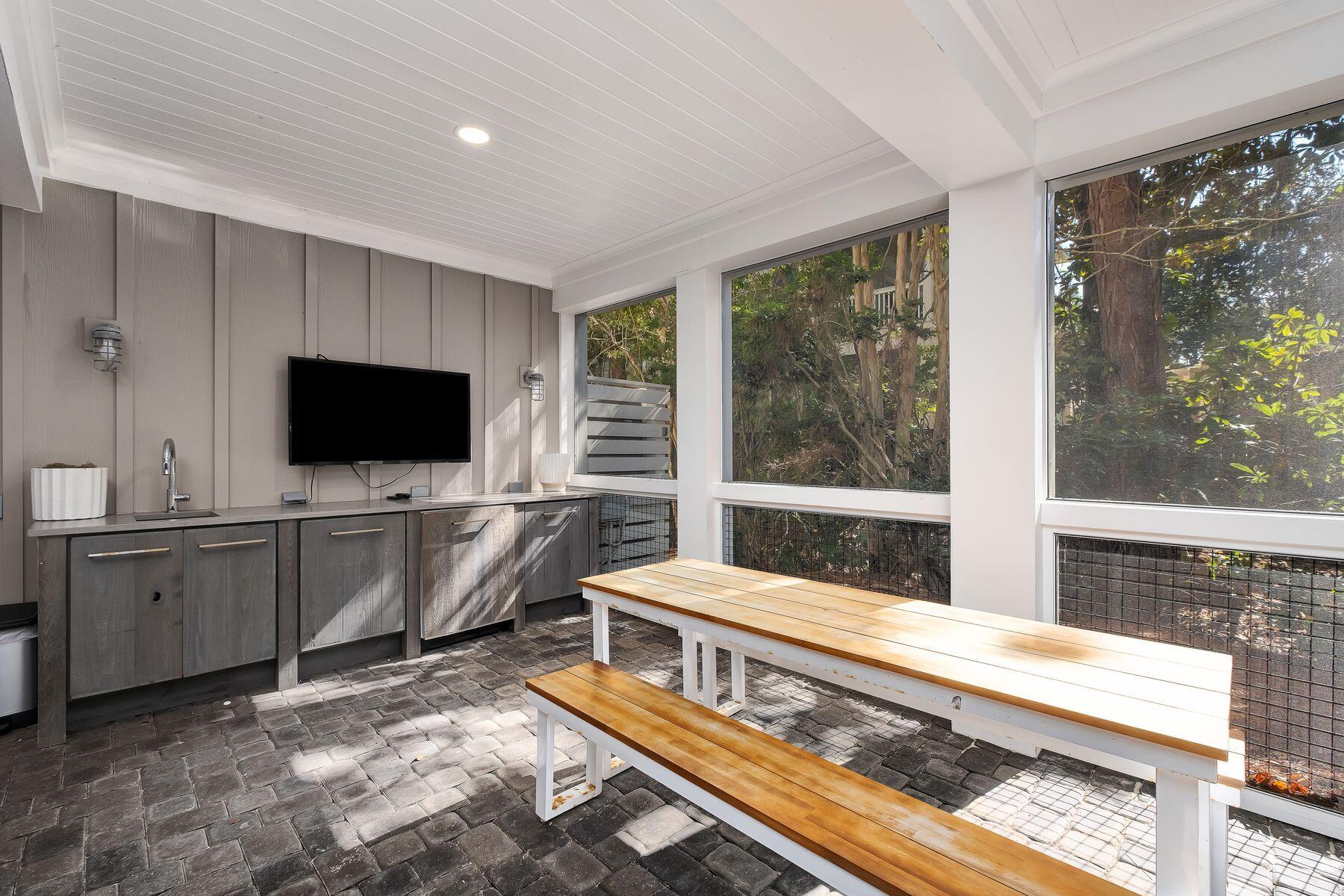 GRAYTON BEACH - Residential