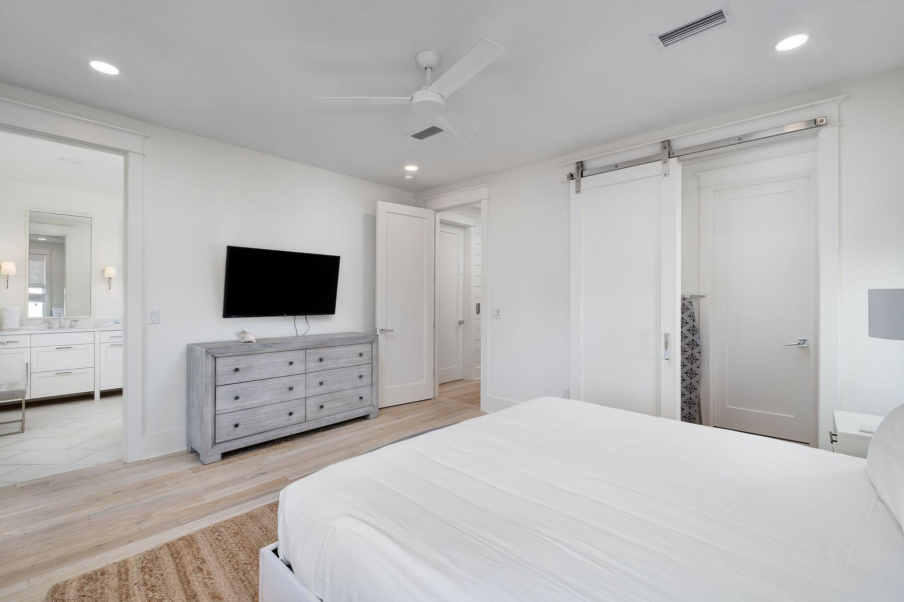 GRAYTON BEACH - Residential
