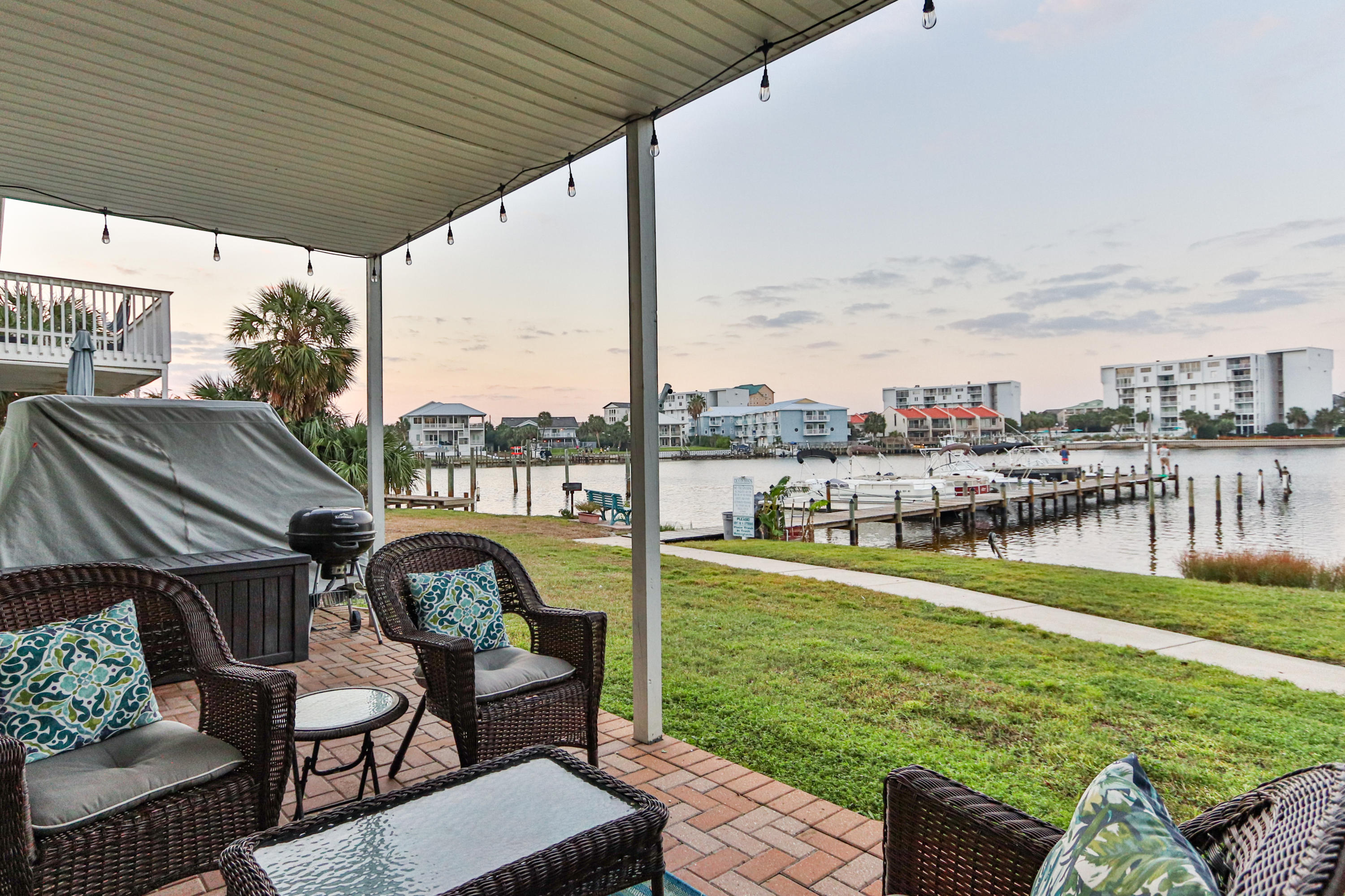 DESTIN SANDS CONDO - Residential