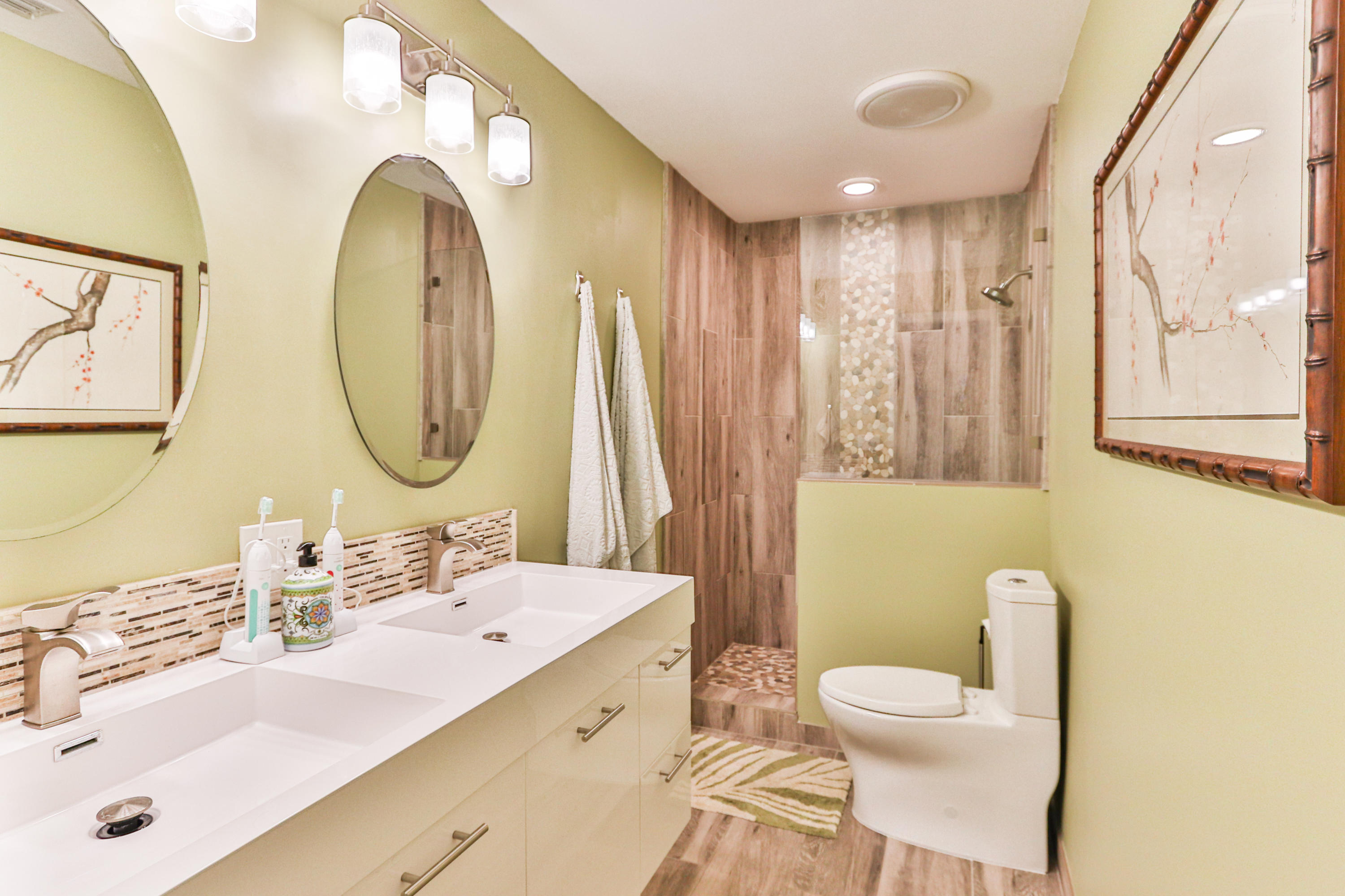 DESTIN SANDS CONDO - Residential