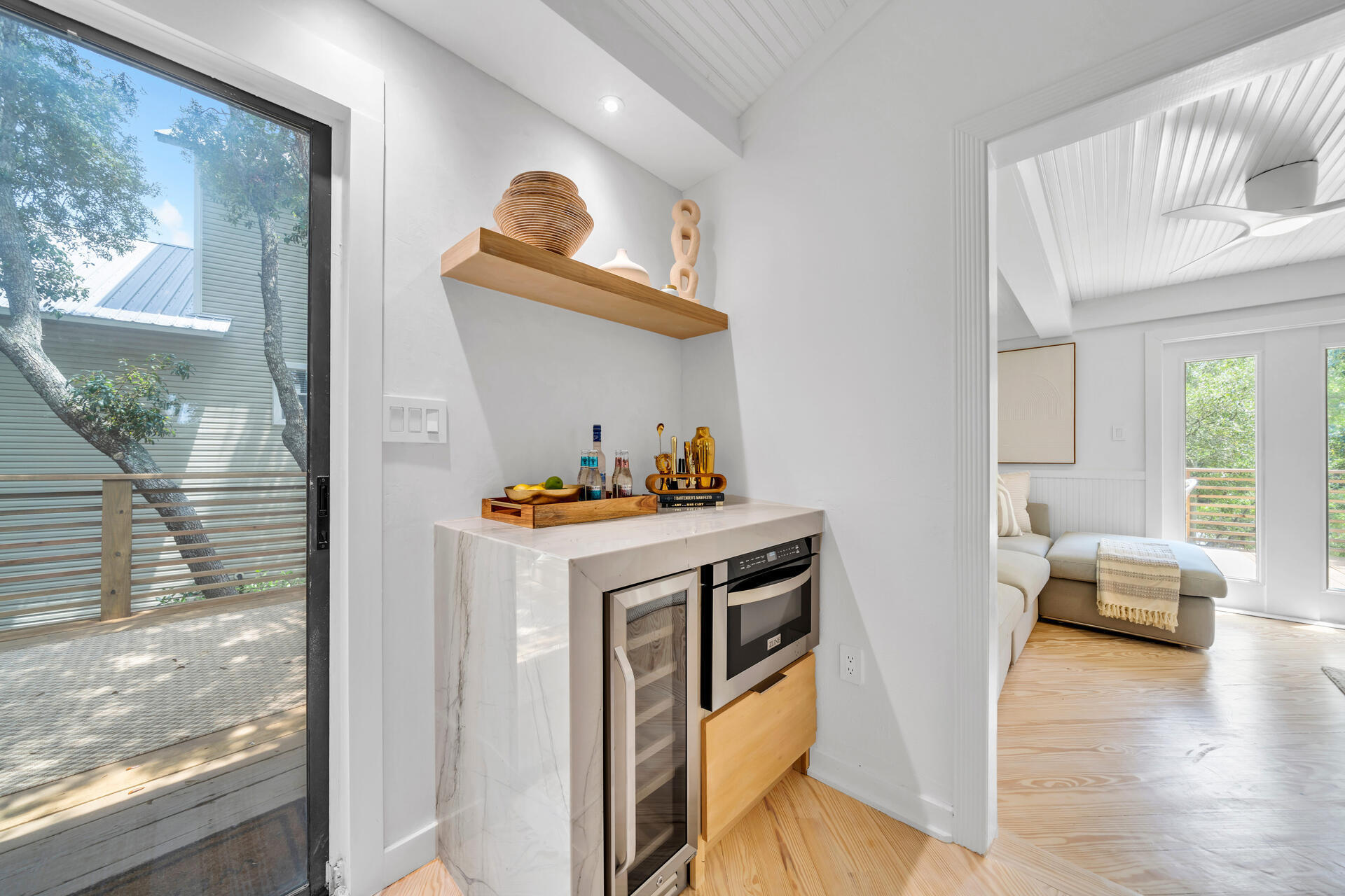 BEACH HIGHLAND 1ST ADD - Residential Lease