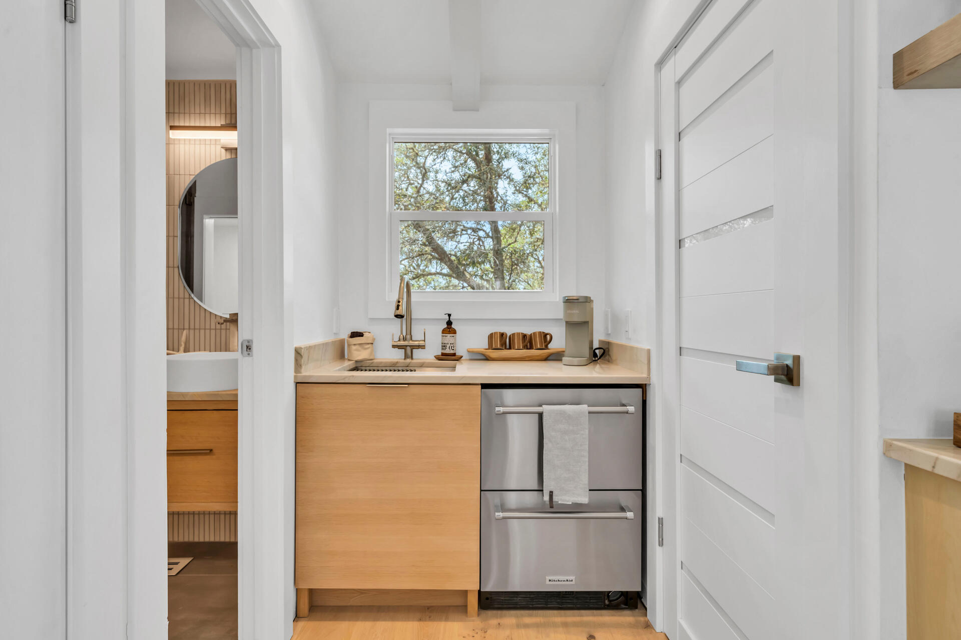 BEACH HIGHLAND 1ST ADD - Residential Lease