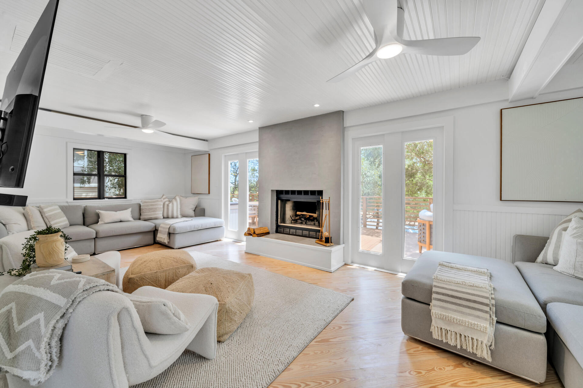 BEACH HIGHLAND 1ST ADD - Residential Lease