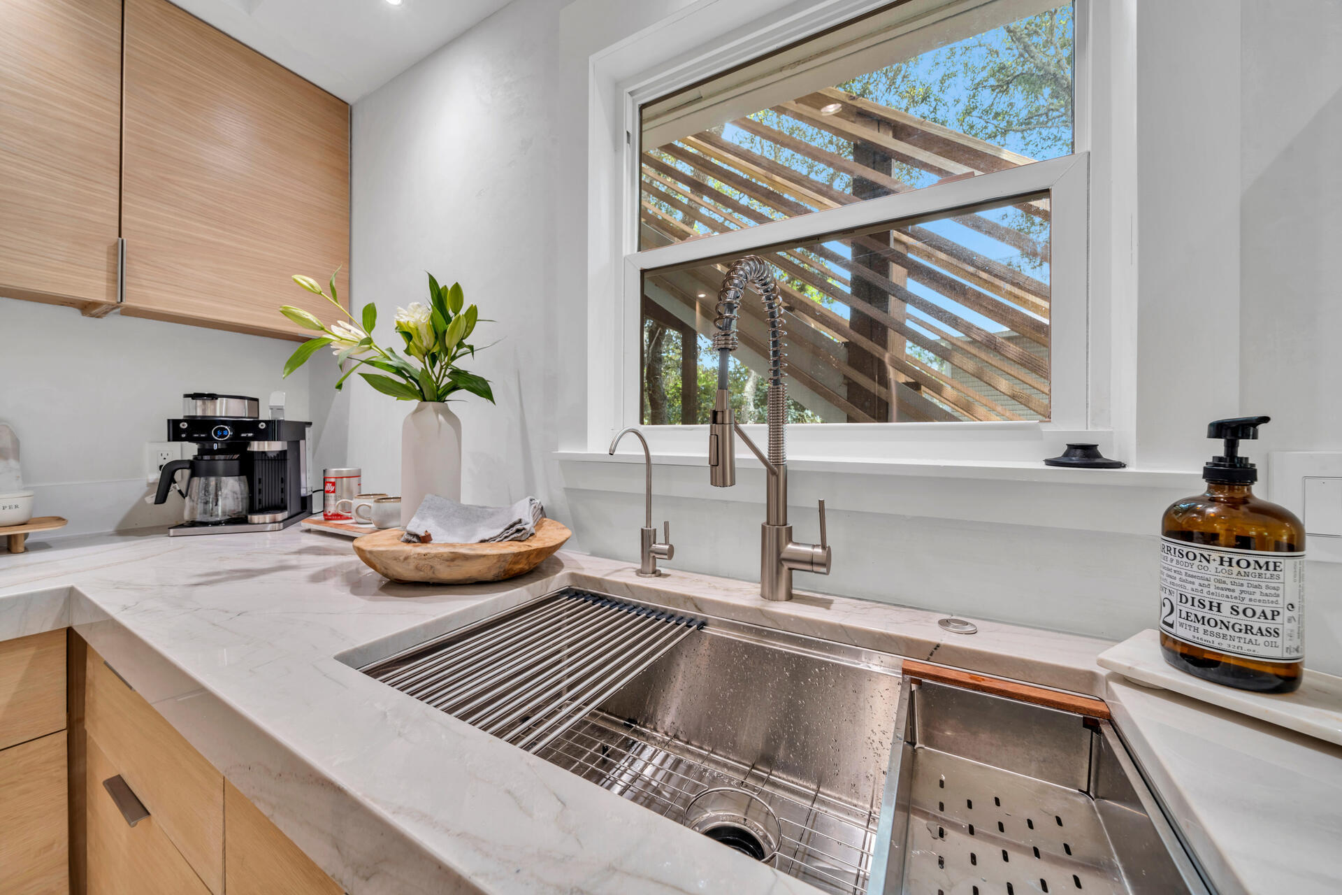 BEACH HIGHLAND 1ST ADD - Residential Lease