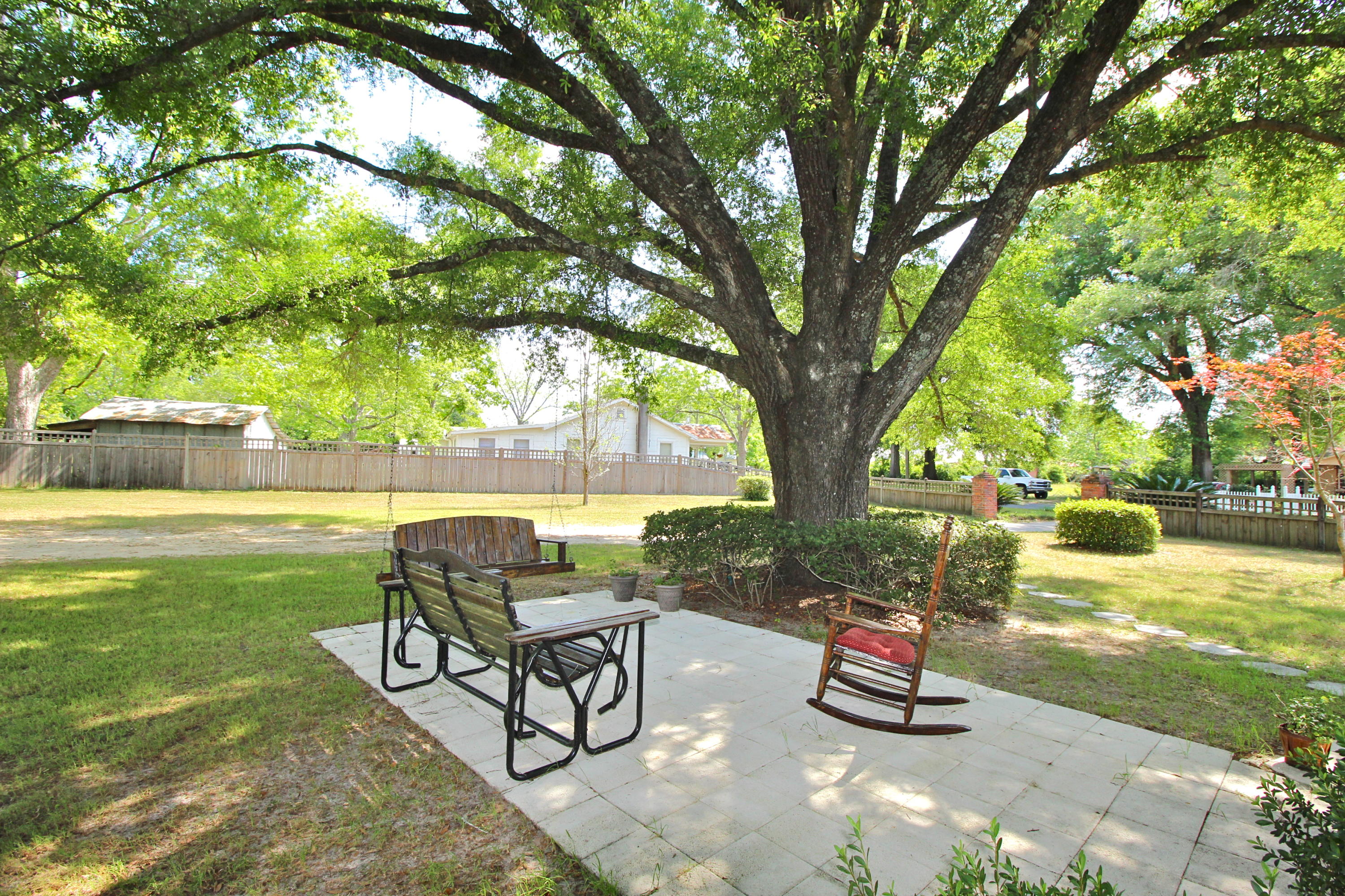 TOWN OF DEFUNIAK SPRINGS - Residential