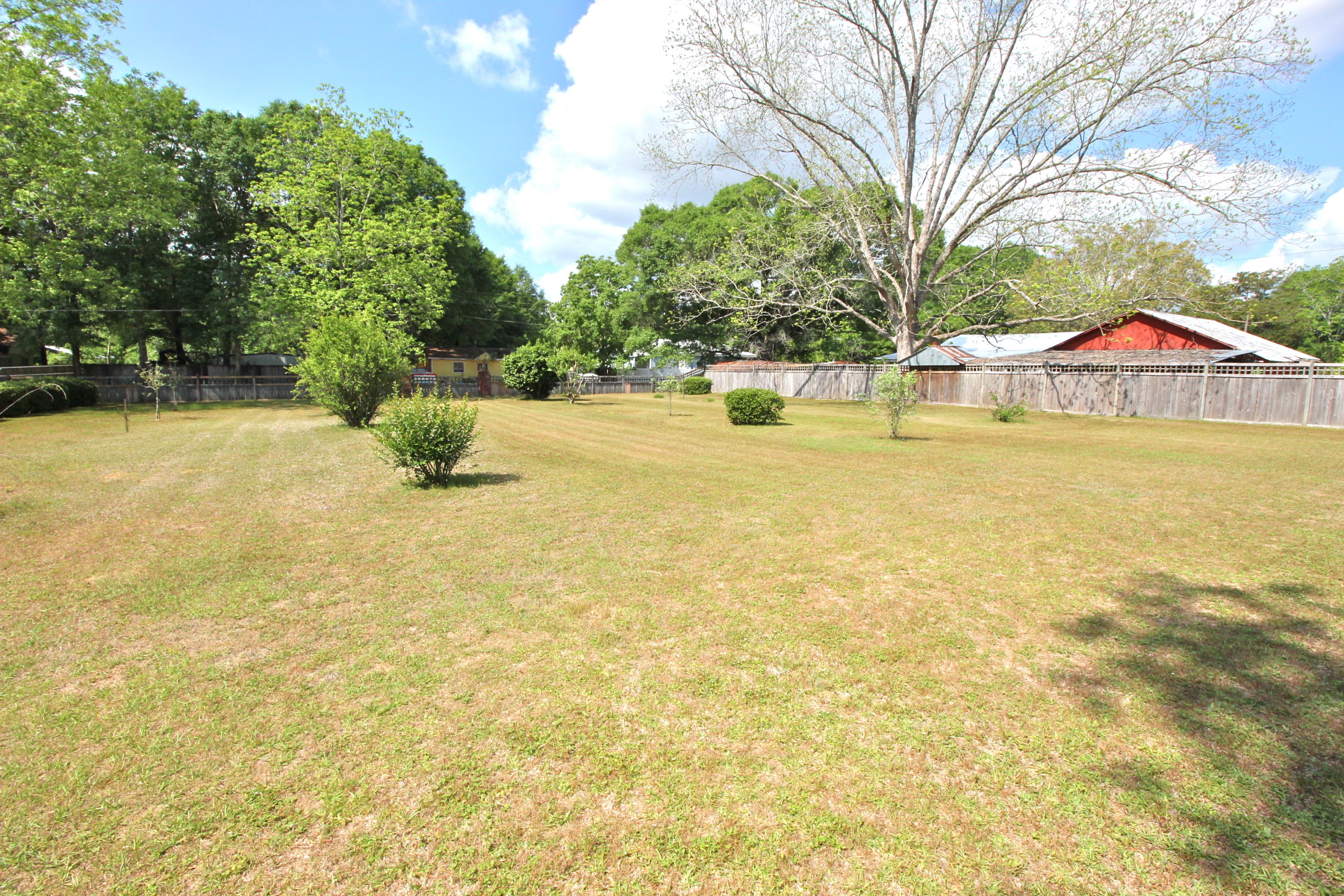 TOWN OF DEFUNIAK SPRINGS - Residential