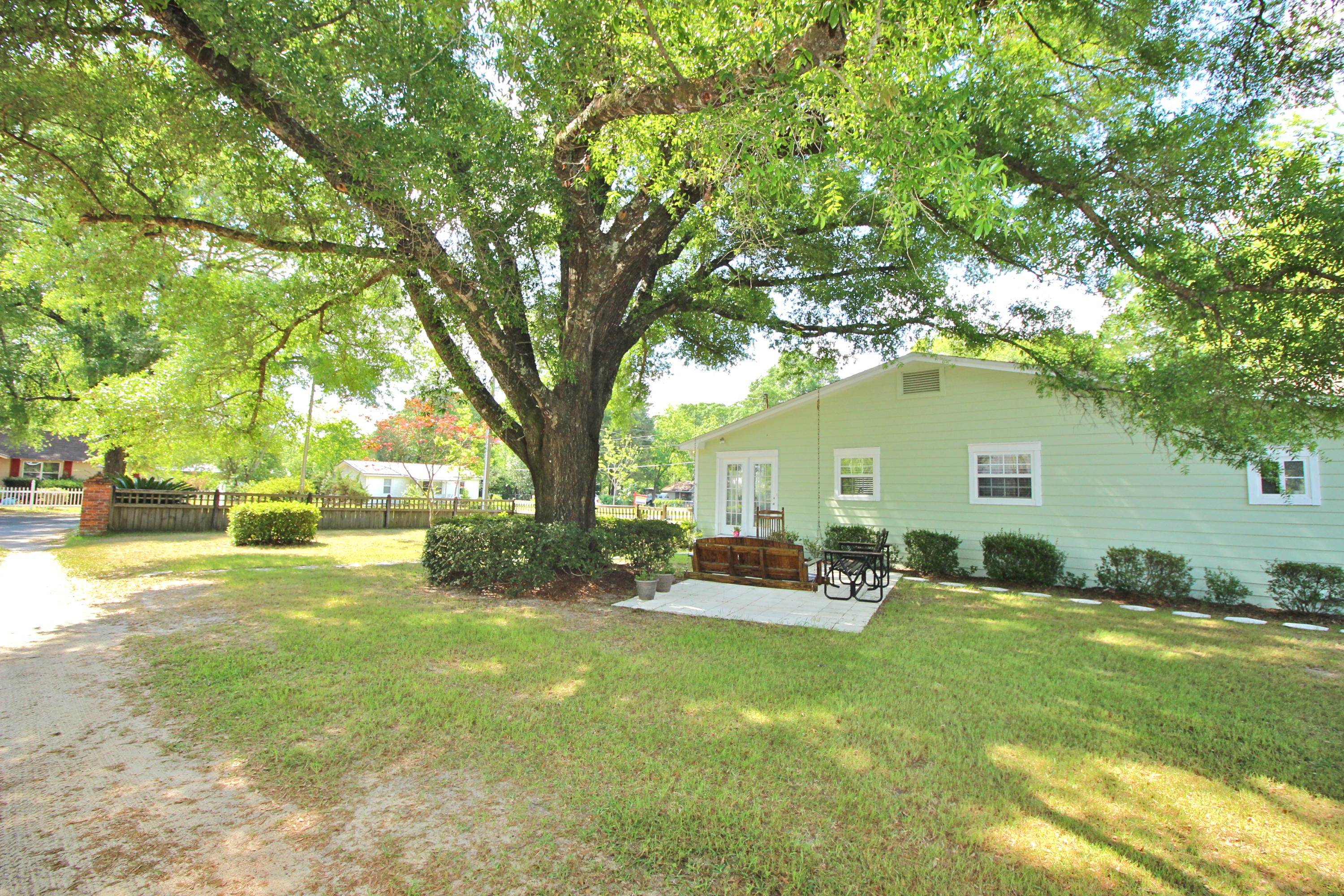TOWN OF DEFUNIAK SPRINGS - Residential