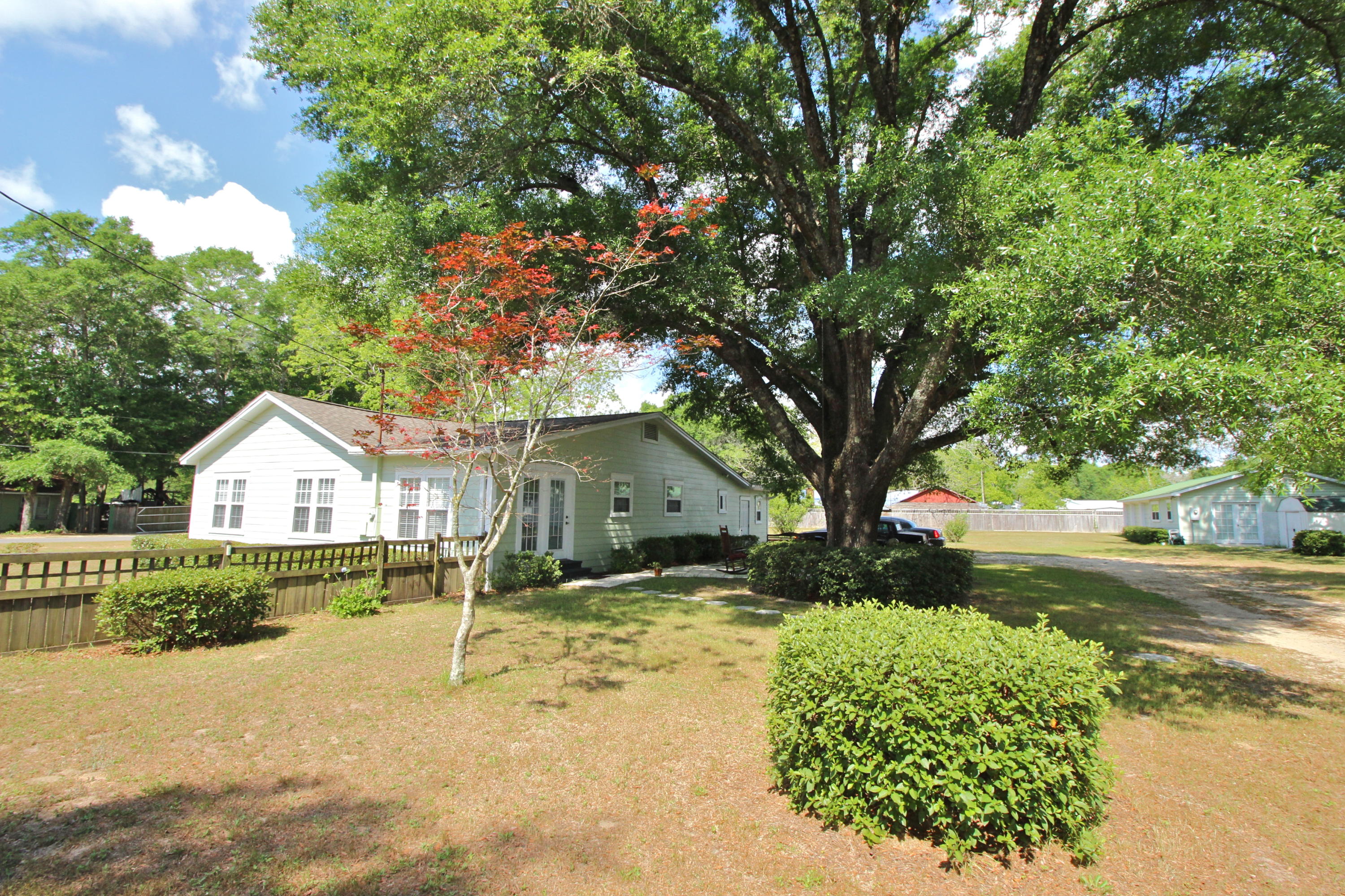 TOWN OF DEFUNIAK SPRINGS - Residential