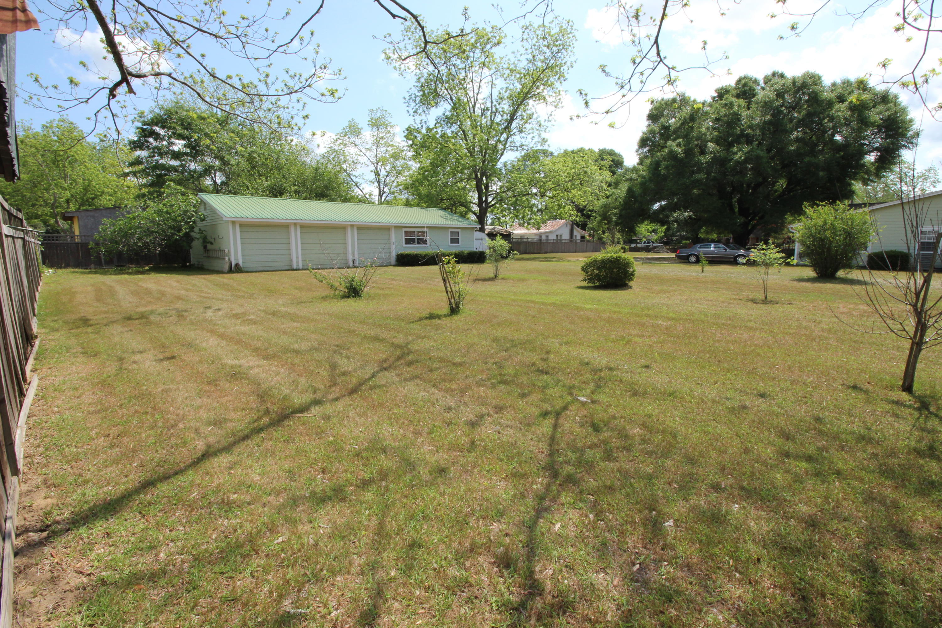 TOWN OF DEFUNIAK SPRINGS - Residential