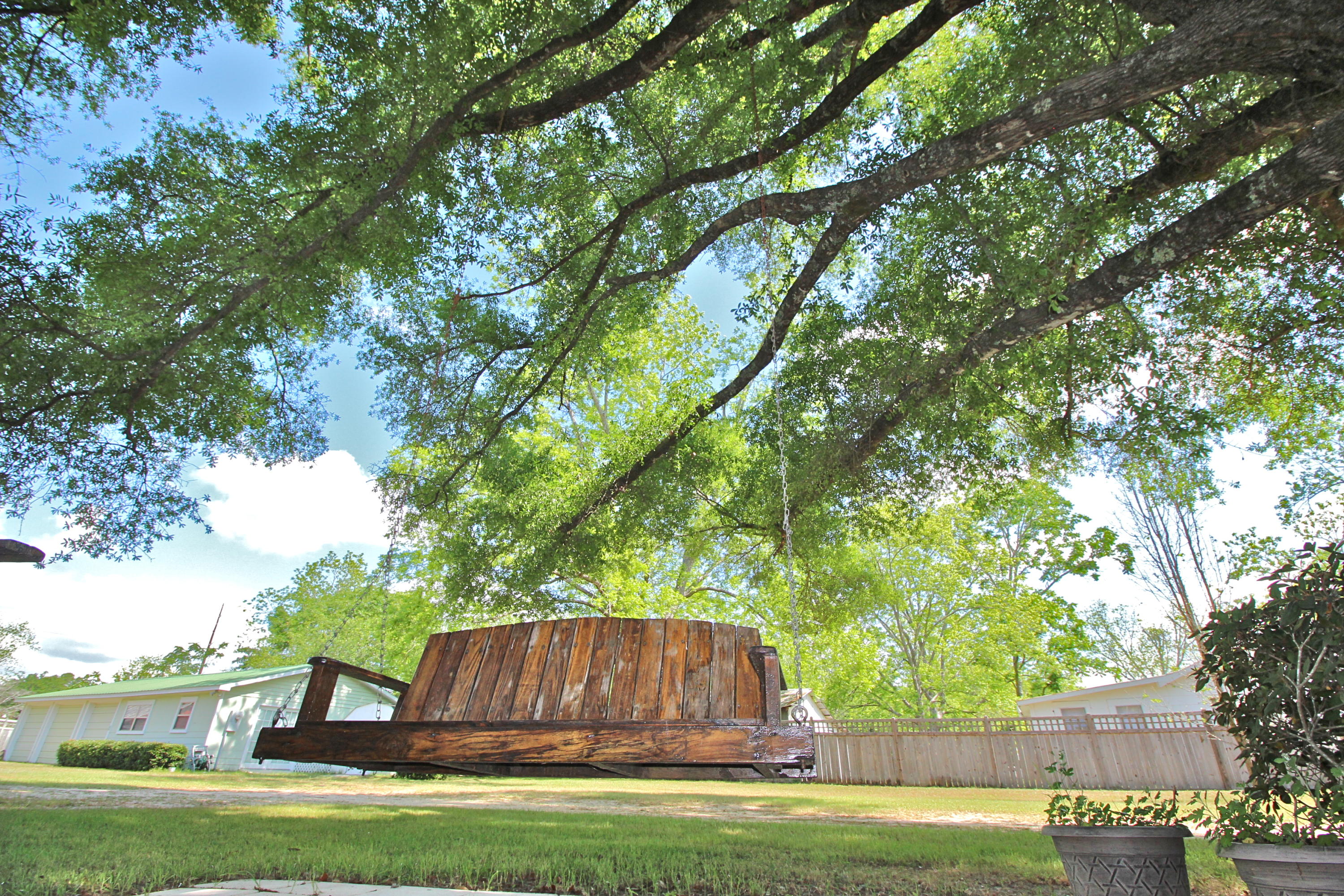 TOWN OF DEFUNIAK SPRINGS - Residential