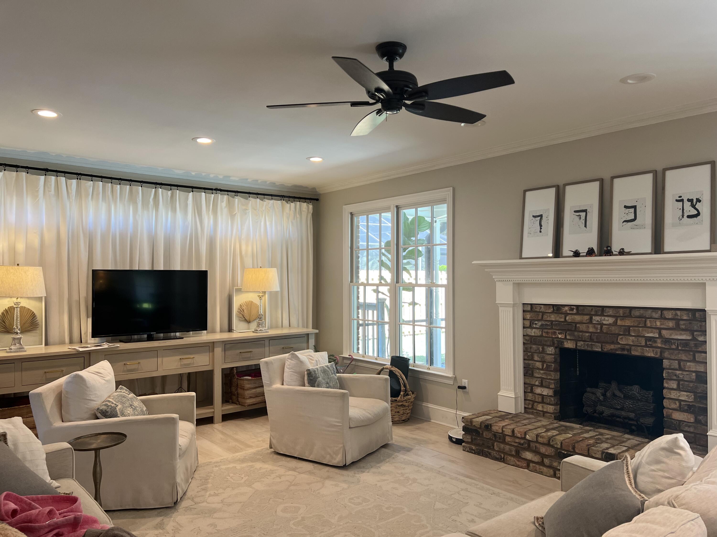 WINDWARD PH 4 - Residential