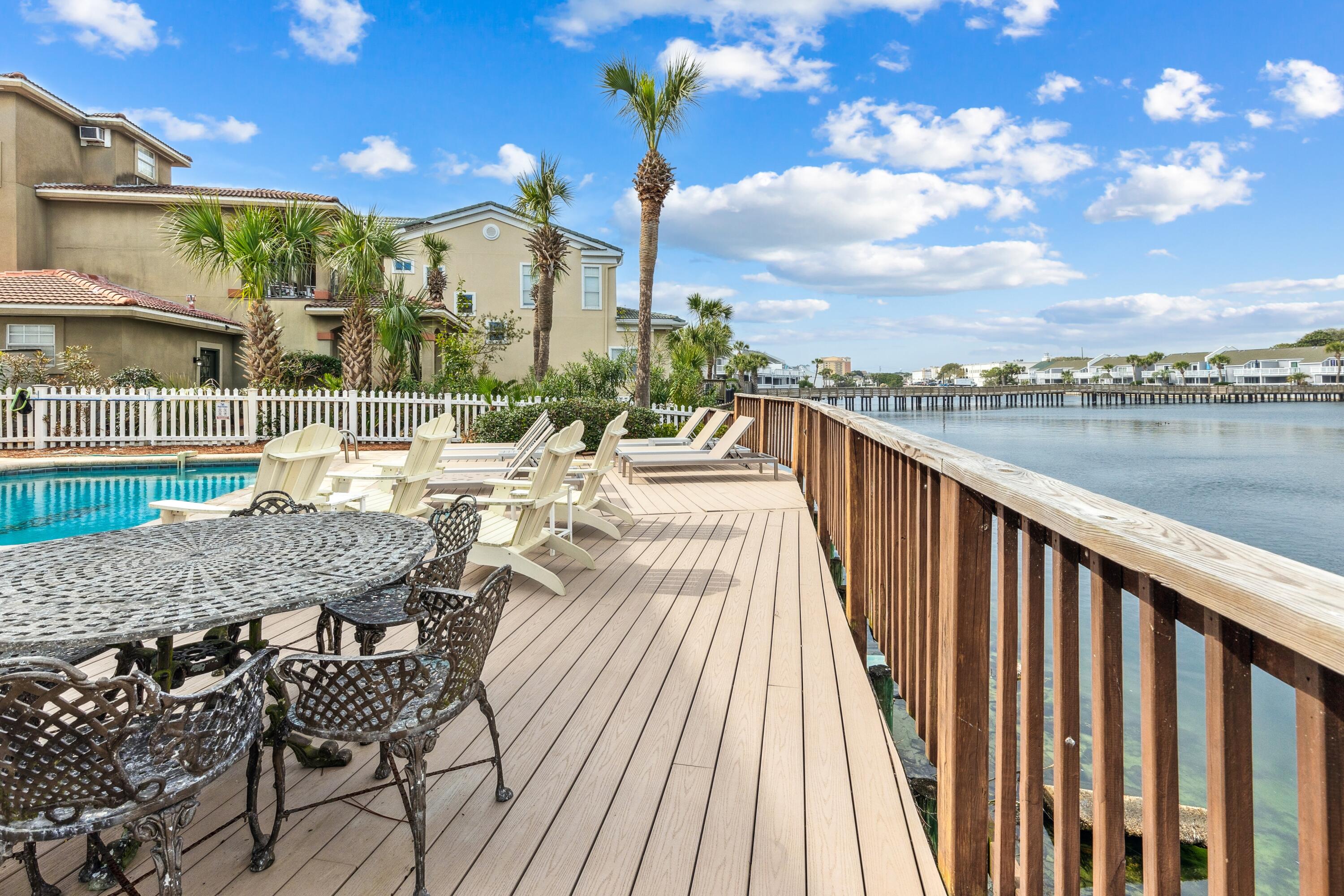 DUNES OF DESTIN - Residential