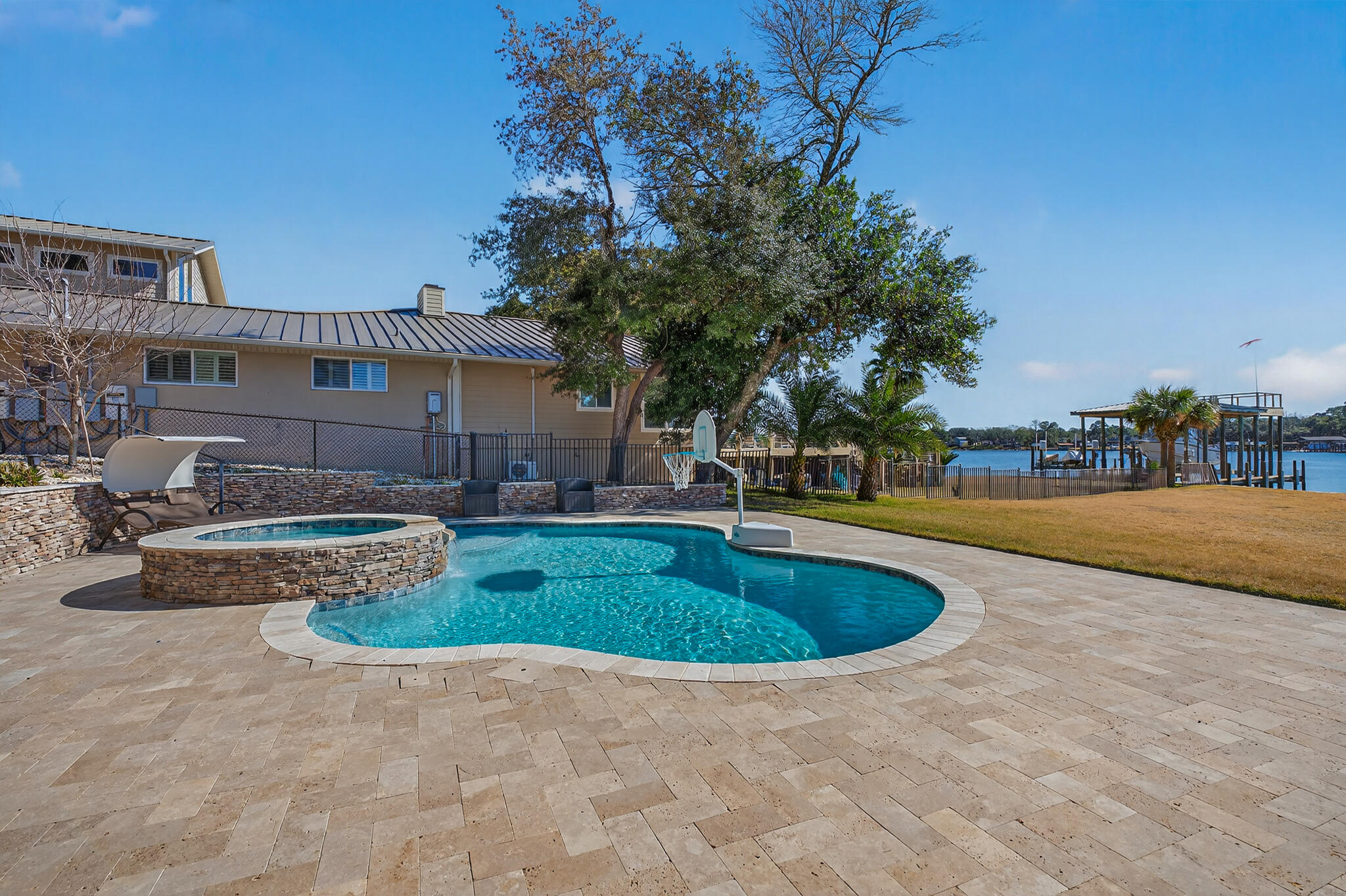 BAYOU VISTA - Residential