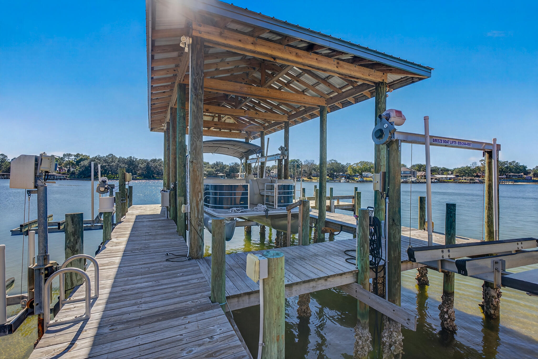 BAYOU VISTA - Residential