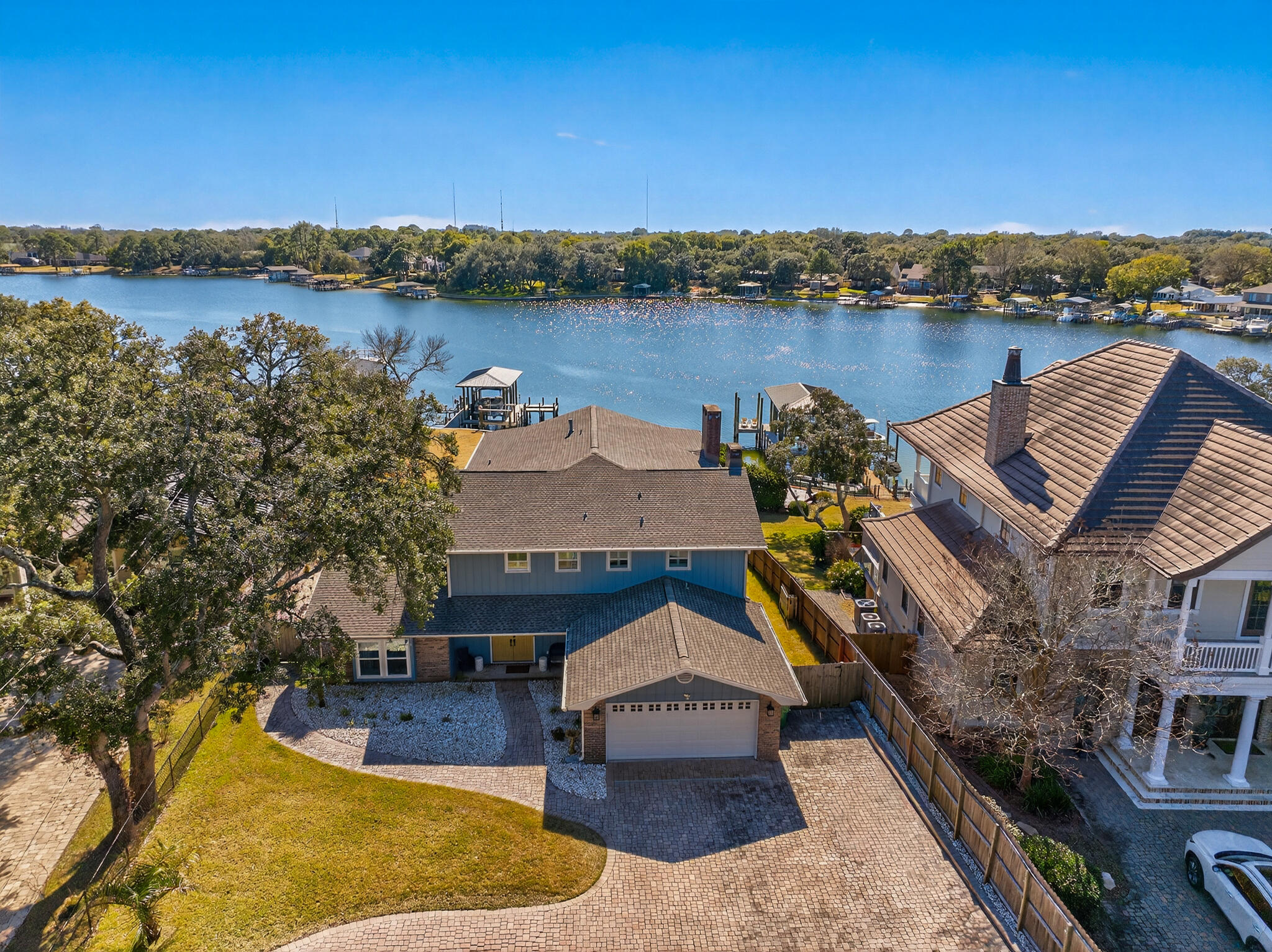 BAYOU VISTA - Residential