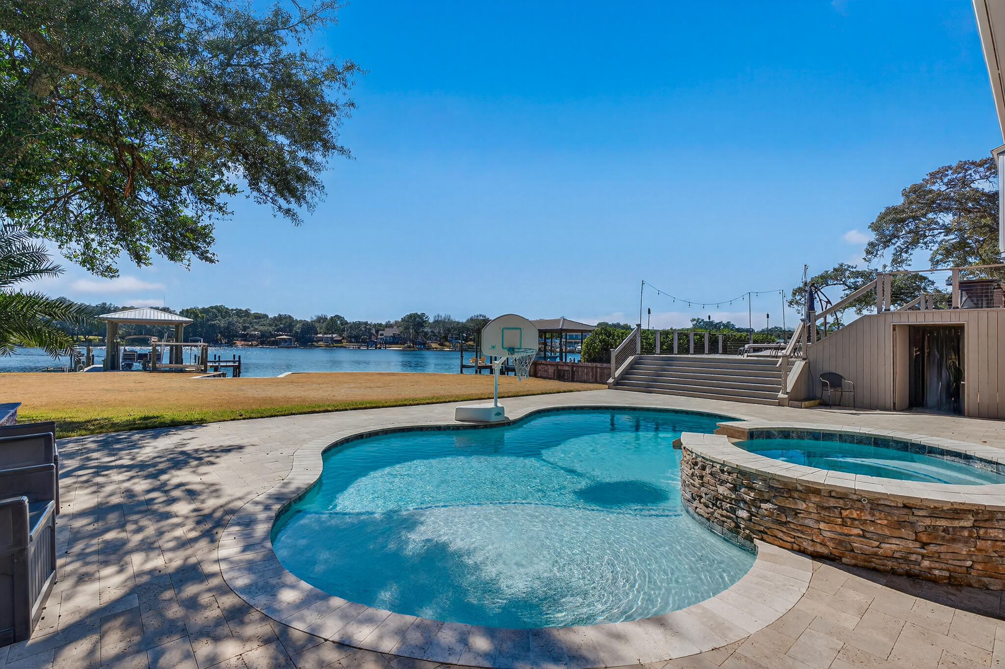 BAYOU VISTA - Residential