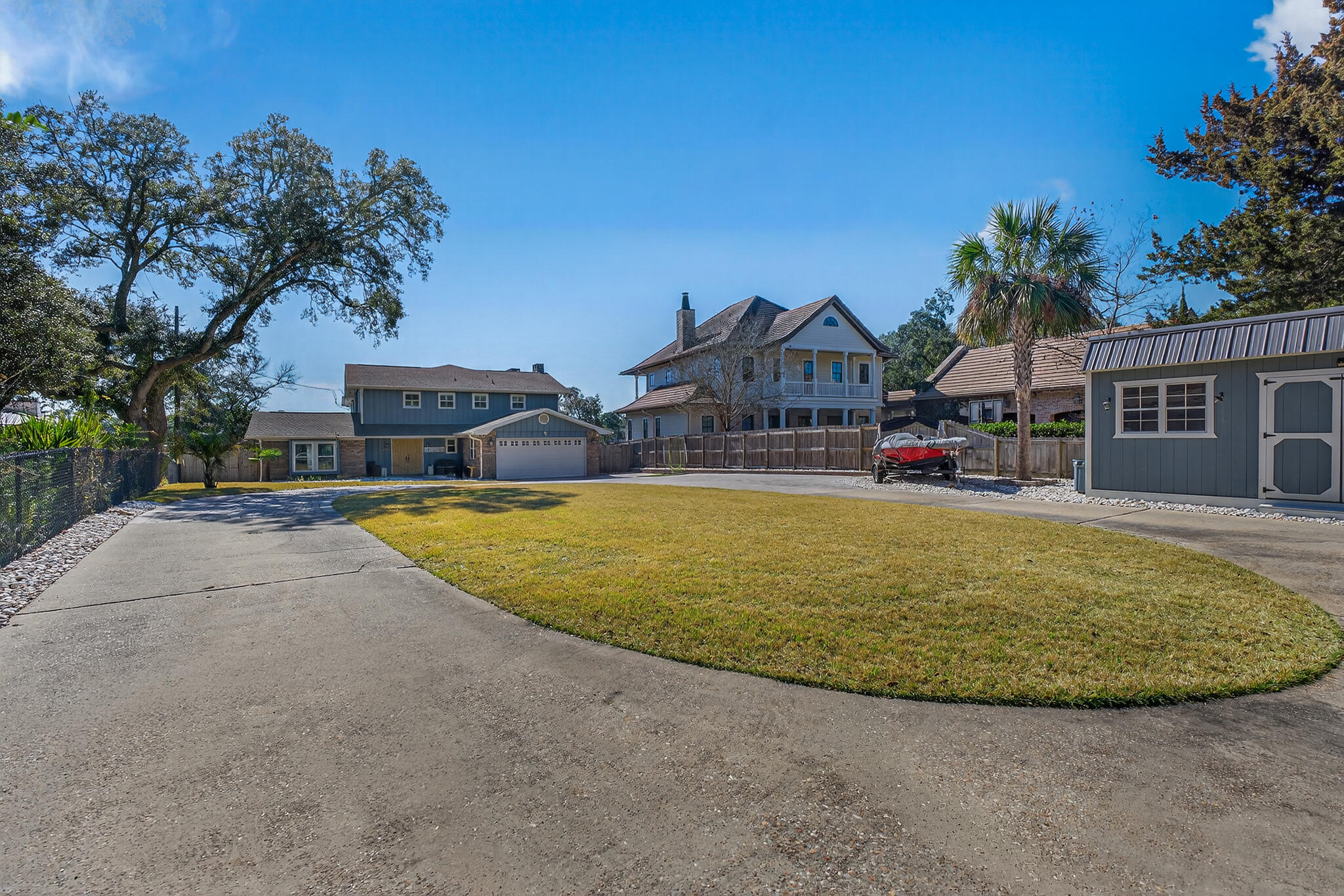 BAYOU VISTA - Residential