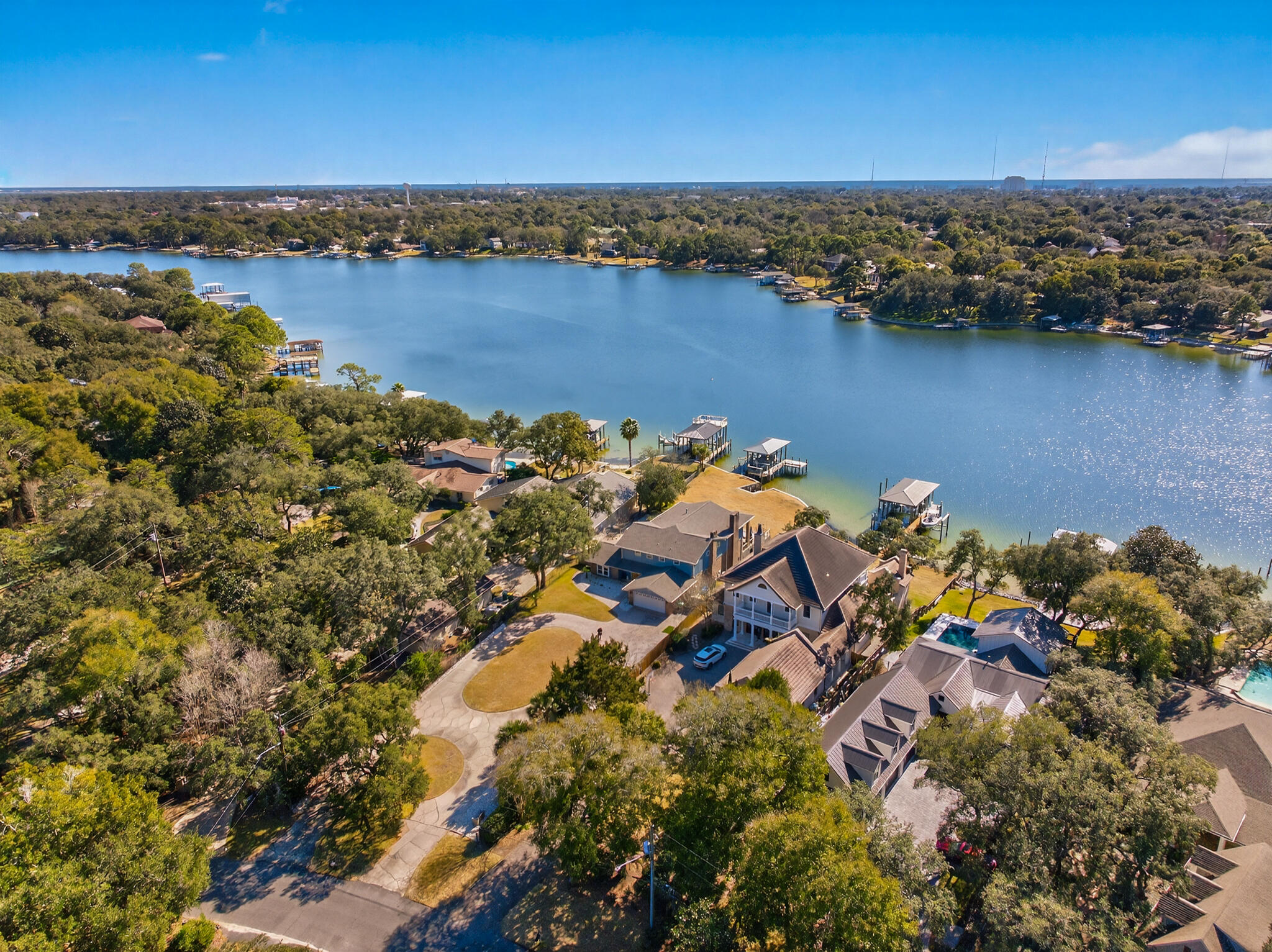 BAYOU VISTA - Residential