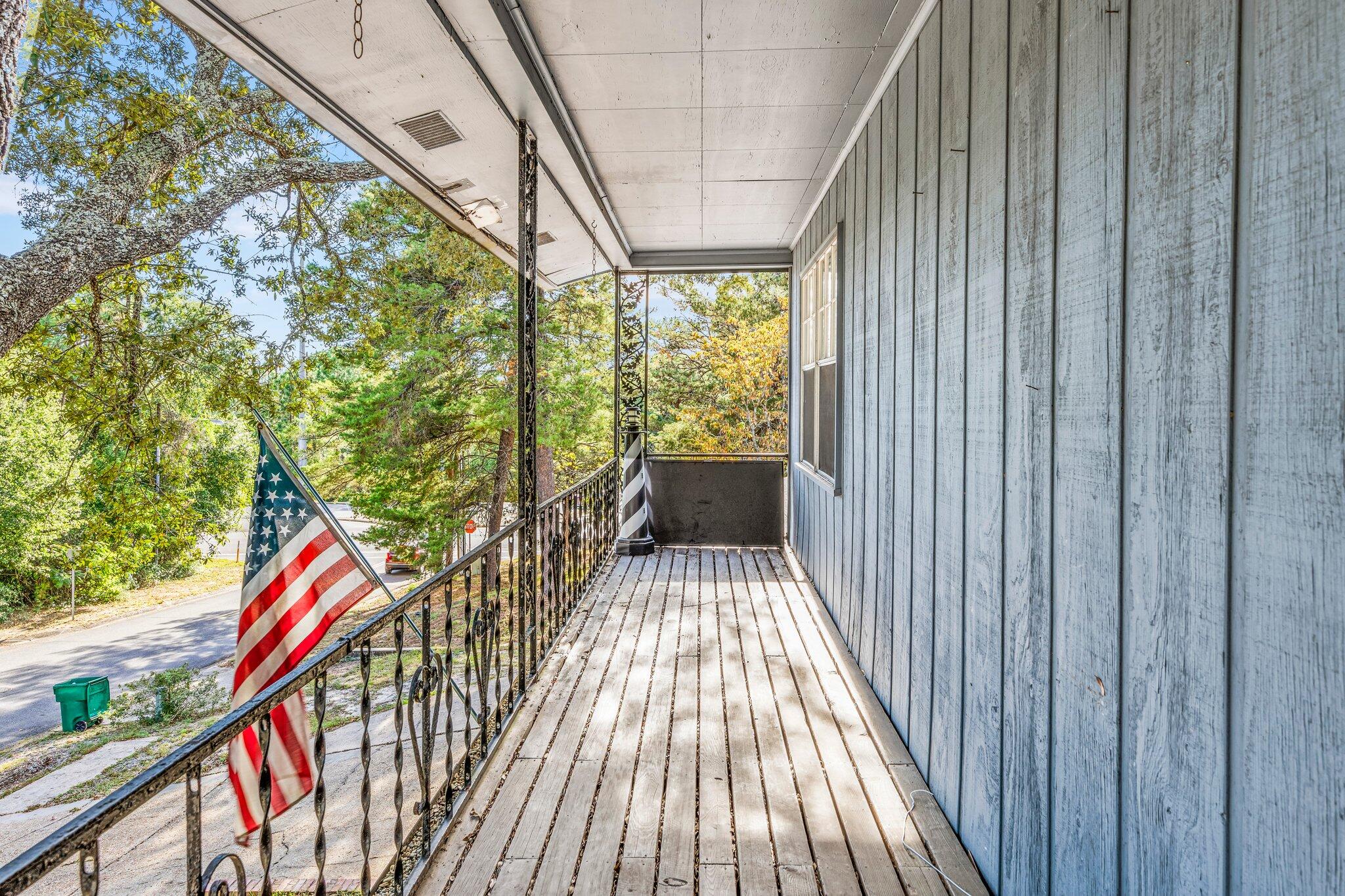 EDGEWATER VILLAGE NORTH - Residential