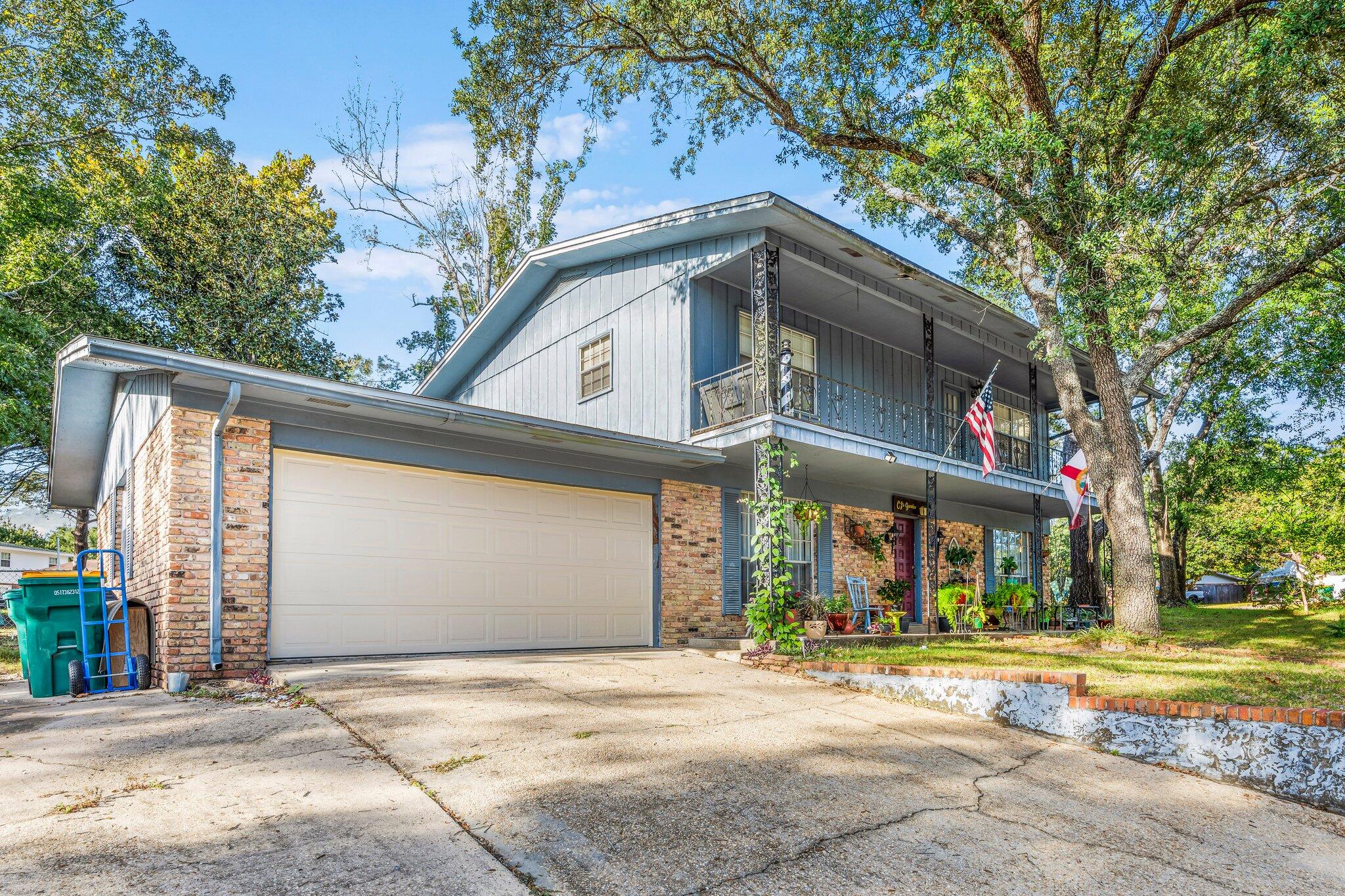 EDGEWATER VILLAGE NORTH - Residential