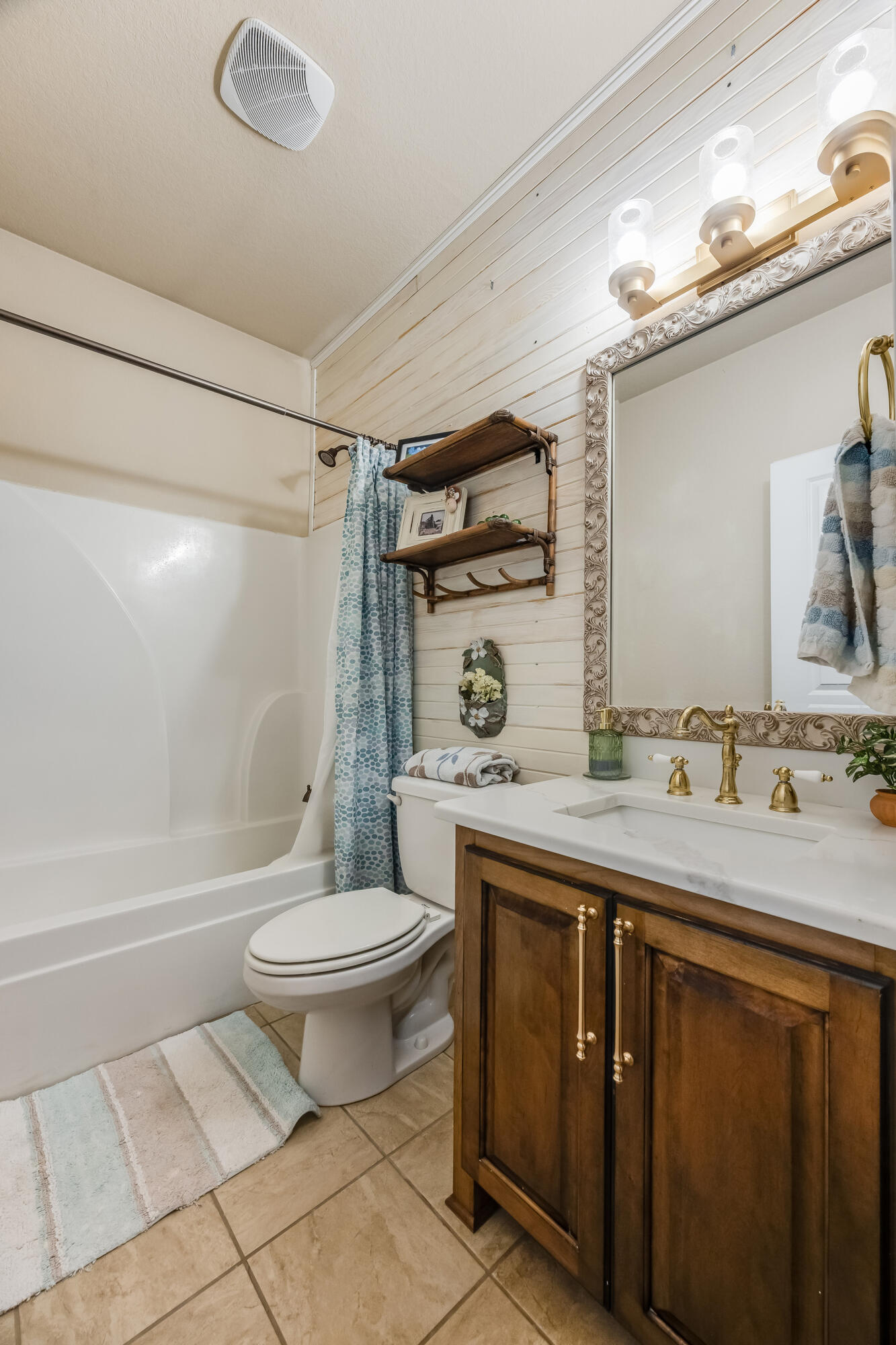 HOMEWOOD ESTATES BLK B LOT 8 - Residential