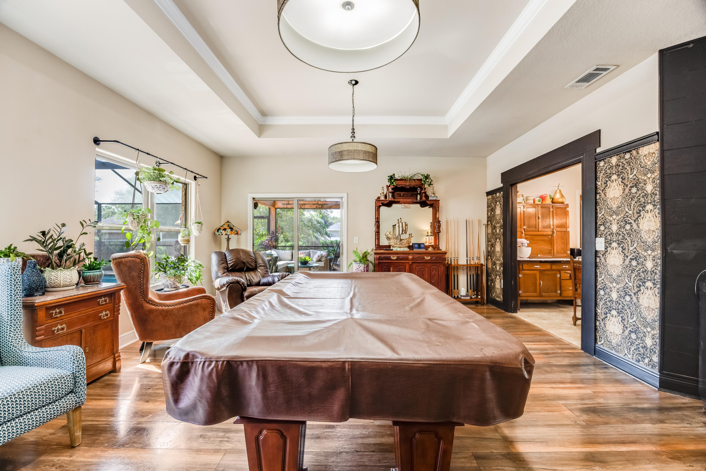 HOMEWOOD ESTATES BLK B LOT 8 - Residential