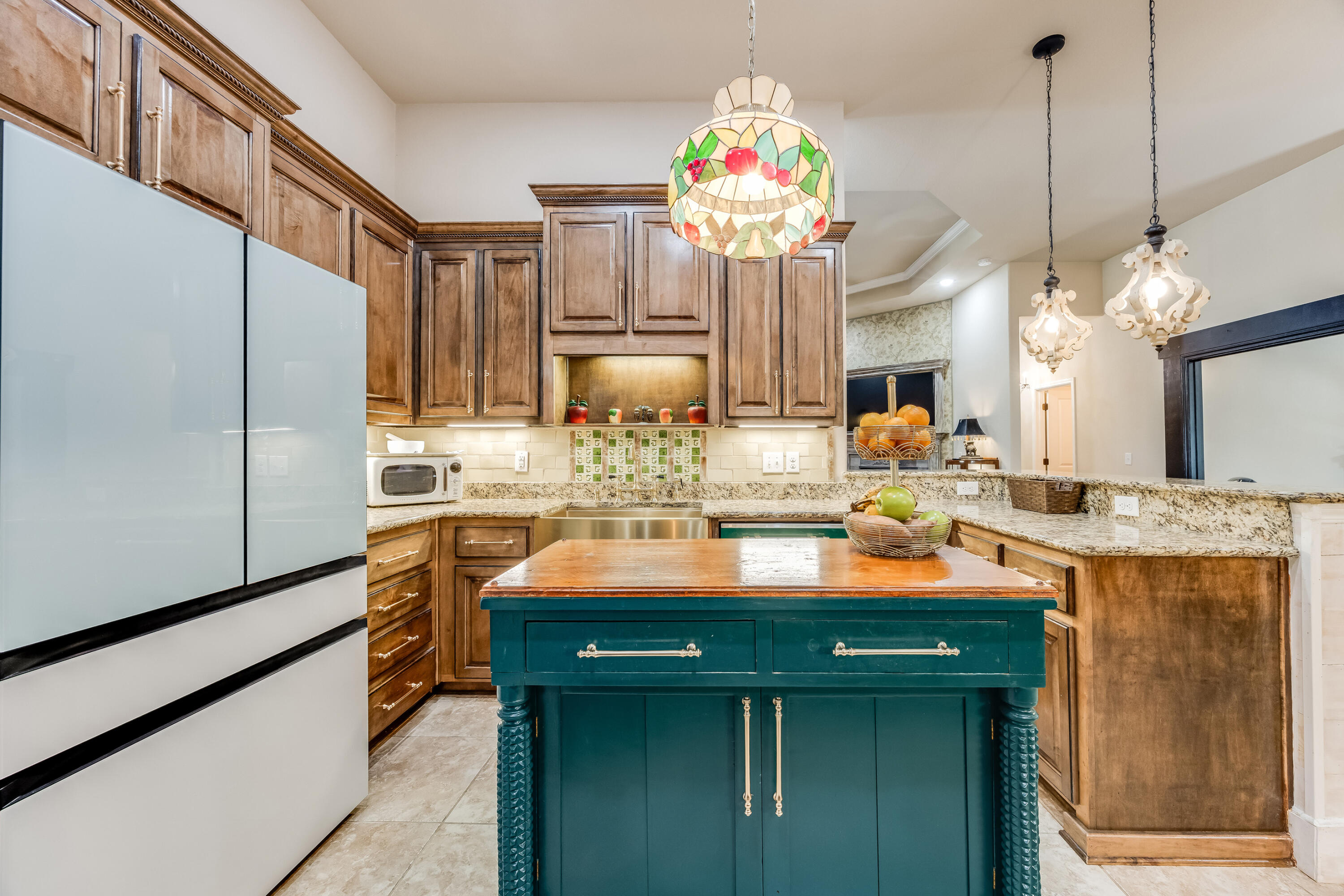 HOMEWOOD ESTATES BLK B LOT 8 - Residential