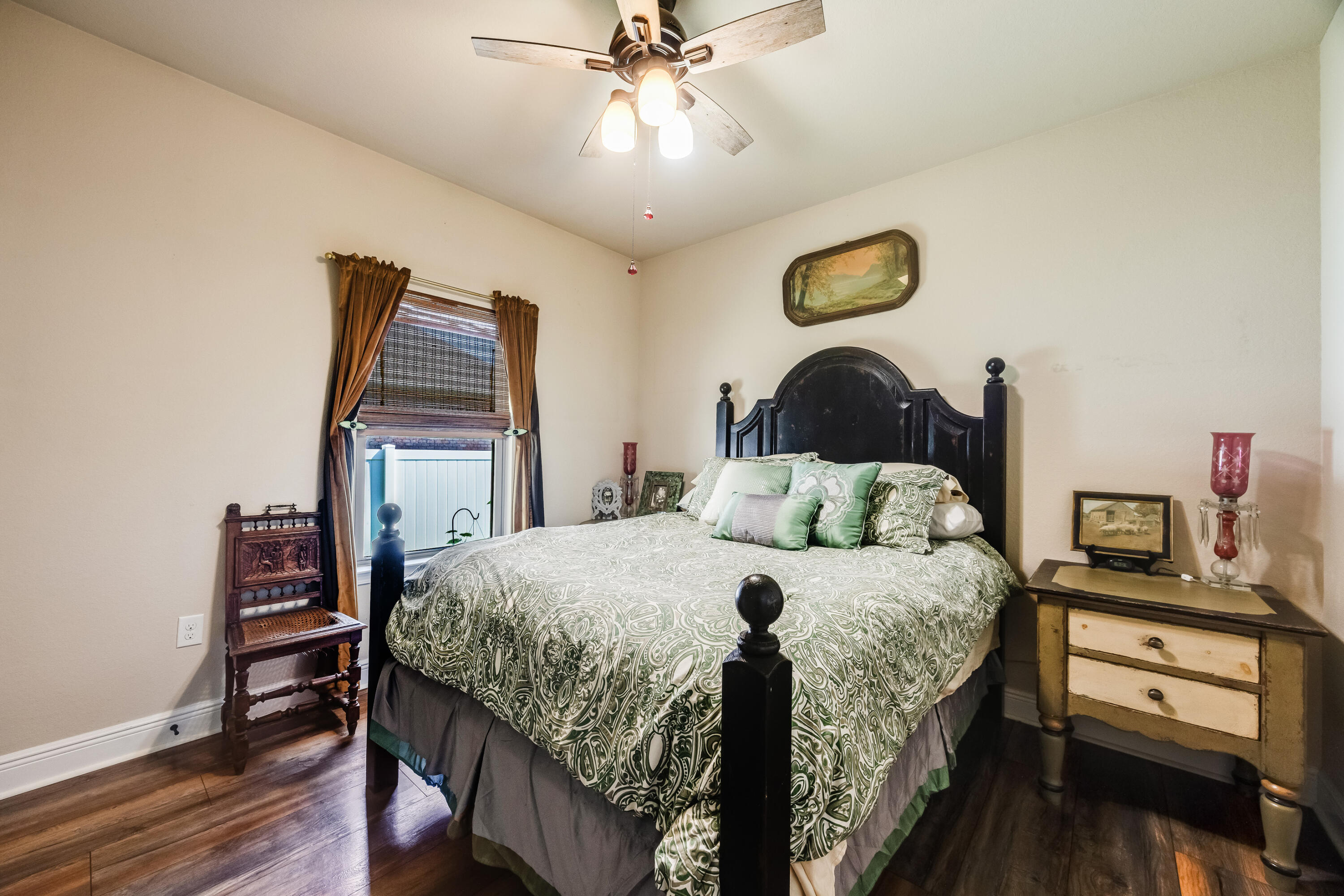 HOMEWOOD ESTATES BLK B LOT 8 - Residential