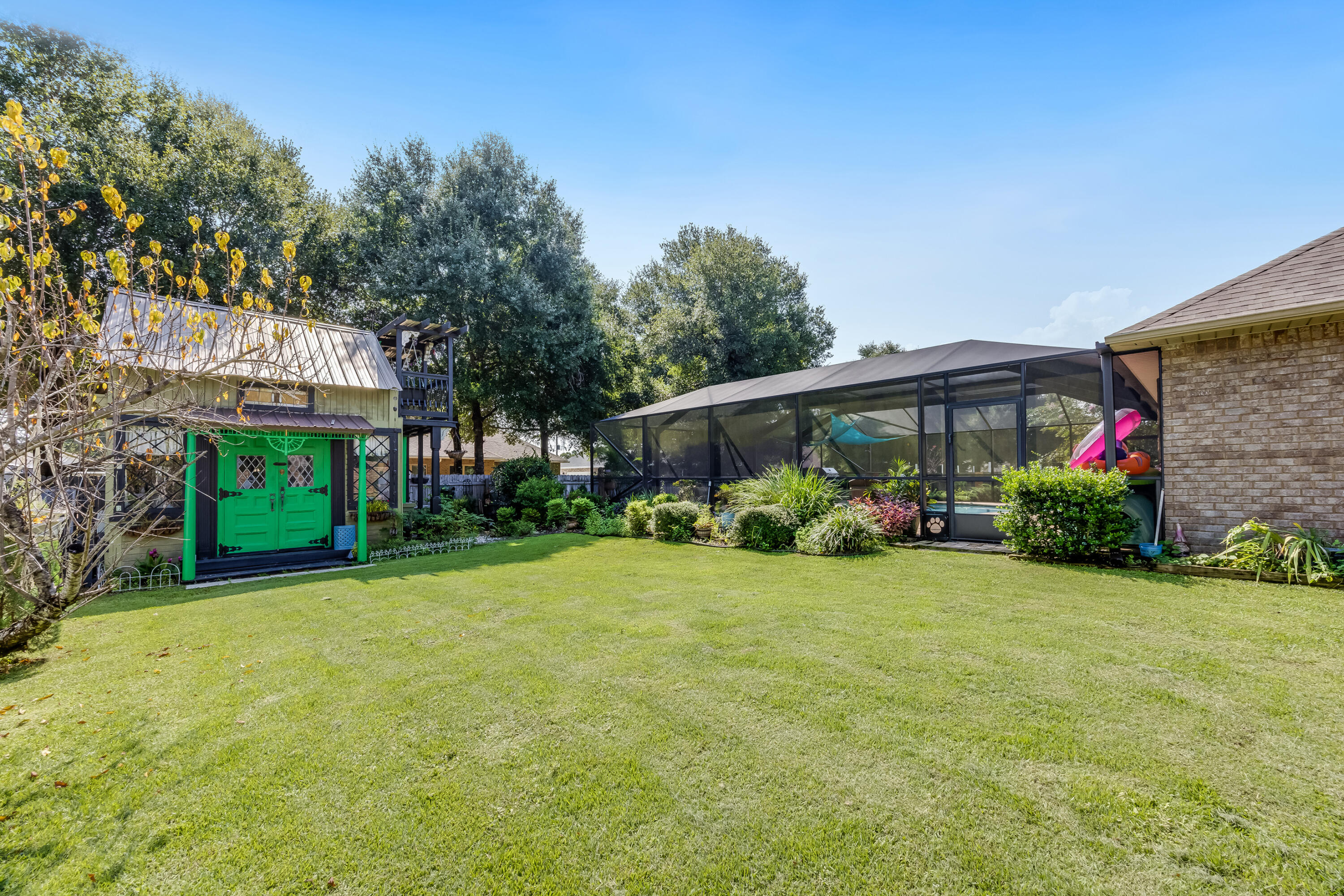 HOMEWOOD ESTATES BLK B LOT 8 - Residential